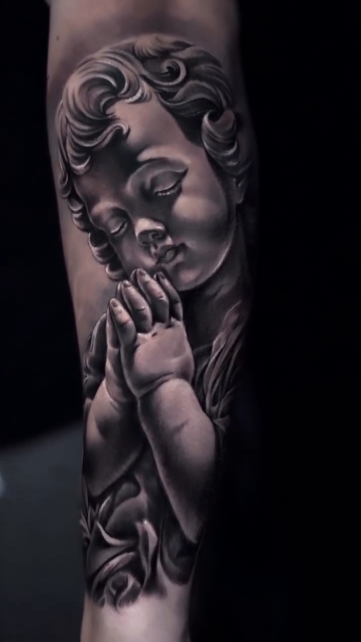 Tattoo by @tattooyasmany2012 — realism, black_and_grey