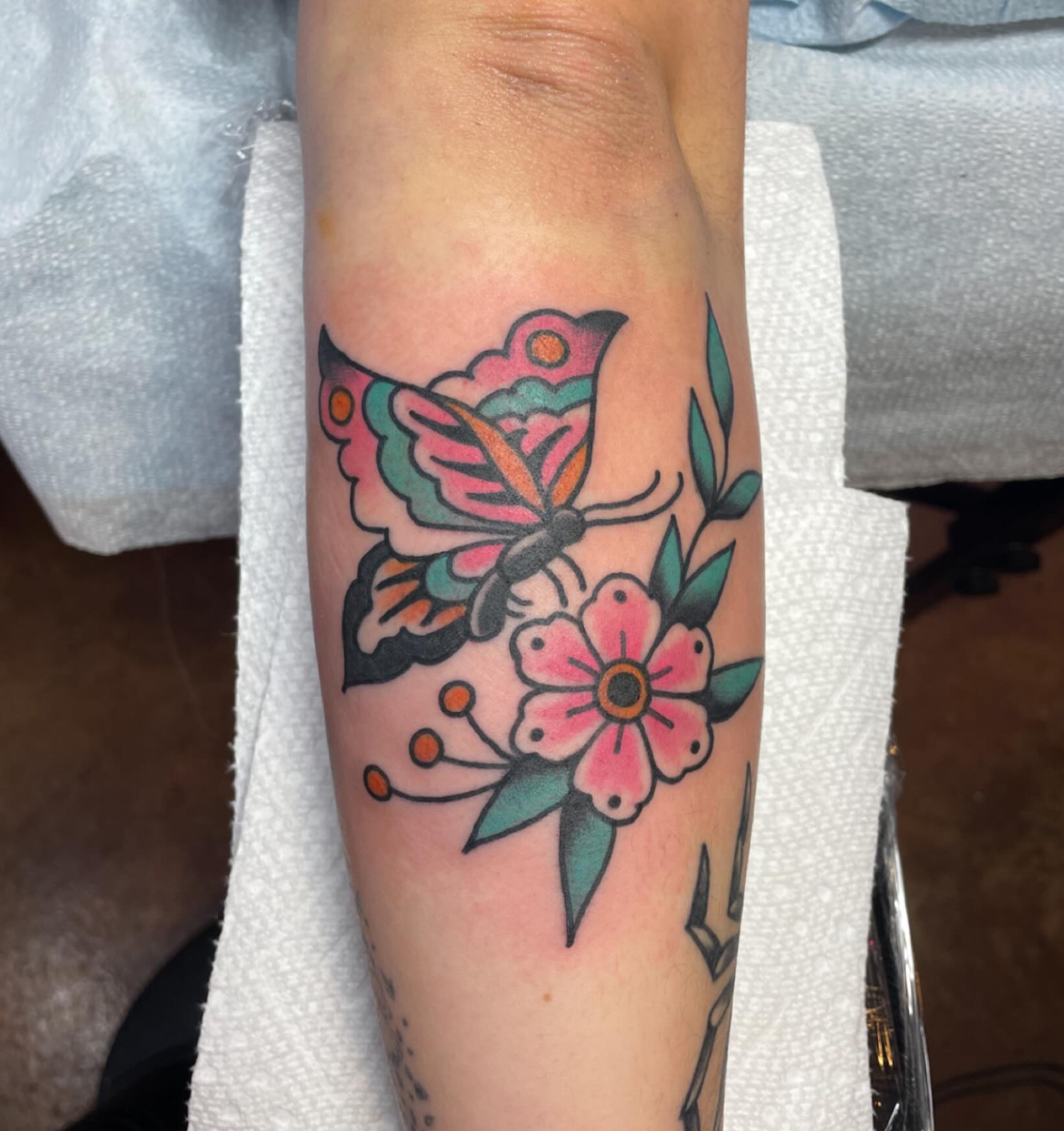 Tattoo by @lainyloutattoo — american_traditional