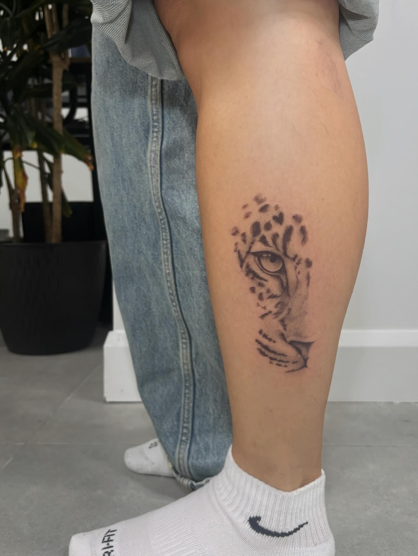 Tattoo by @allisson.lestudion20 — black_and_grey