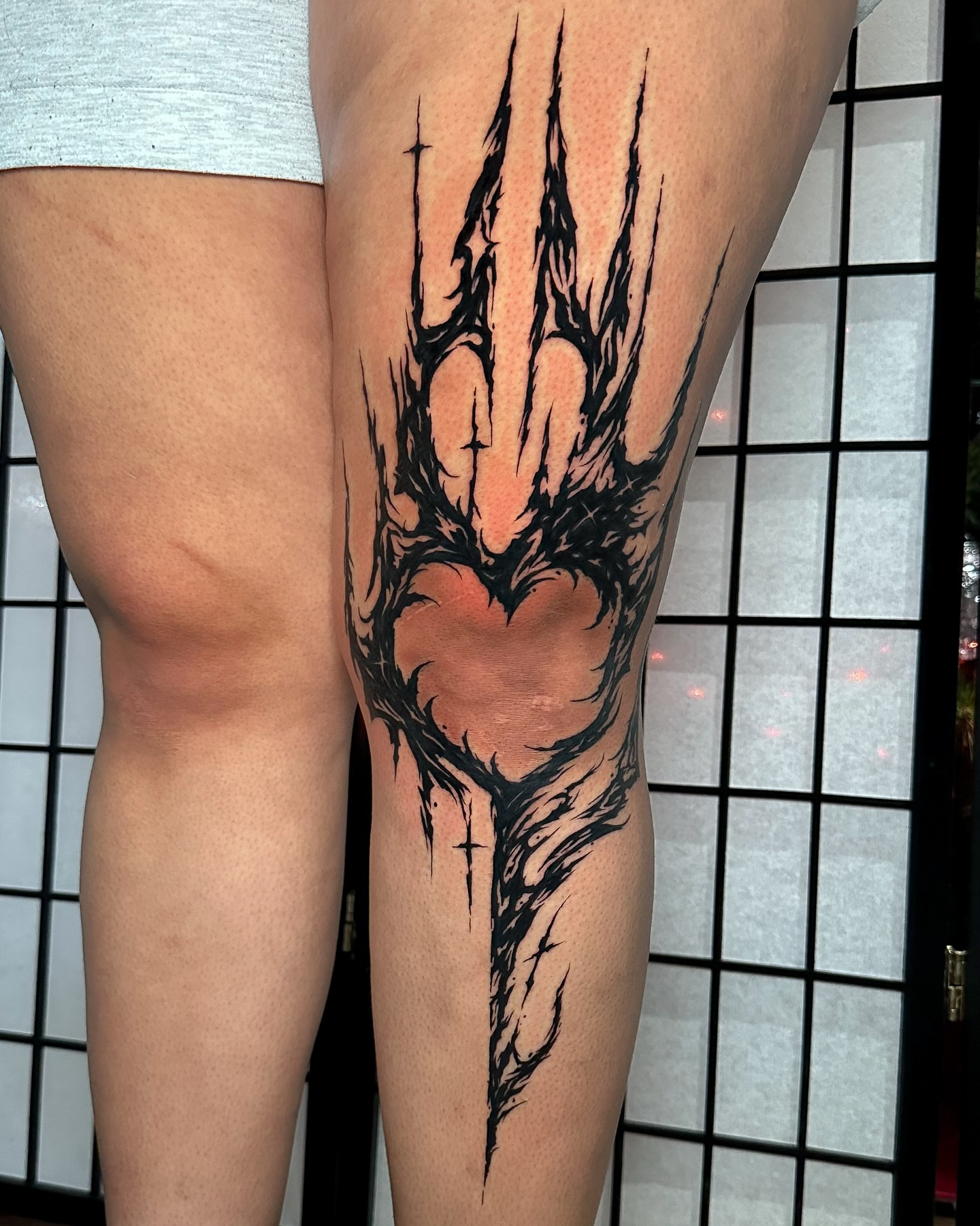 Claw tribal tattoo on the thigh by Taylin Johnson- Illustrative Blackwork, Columbus, Ohio