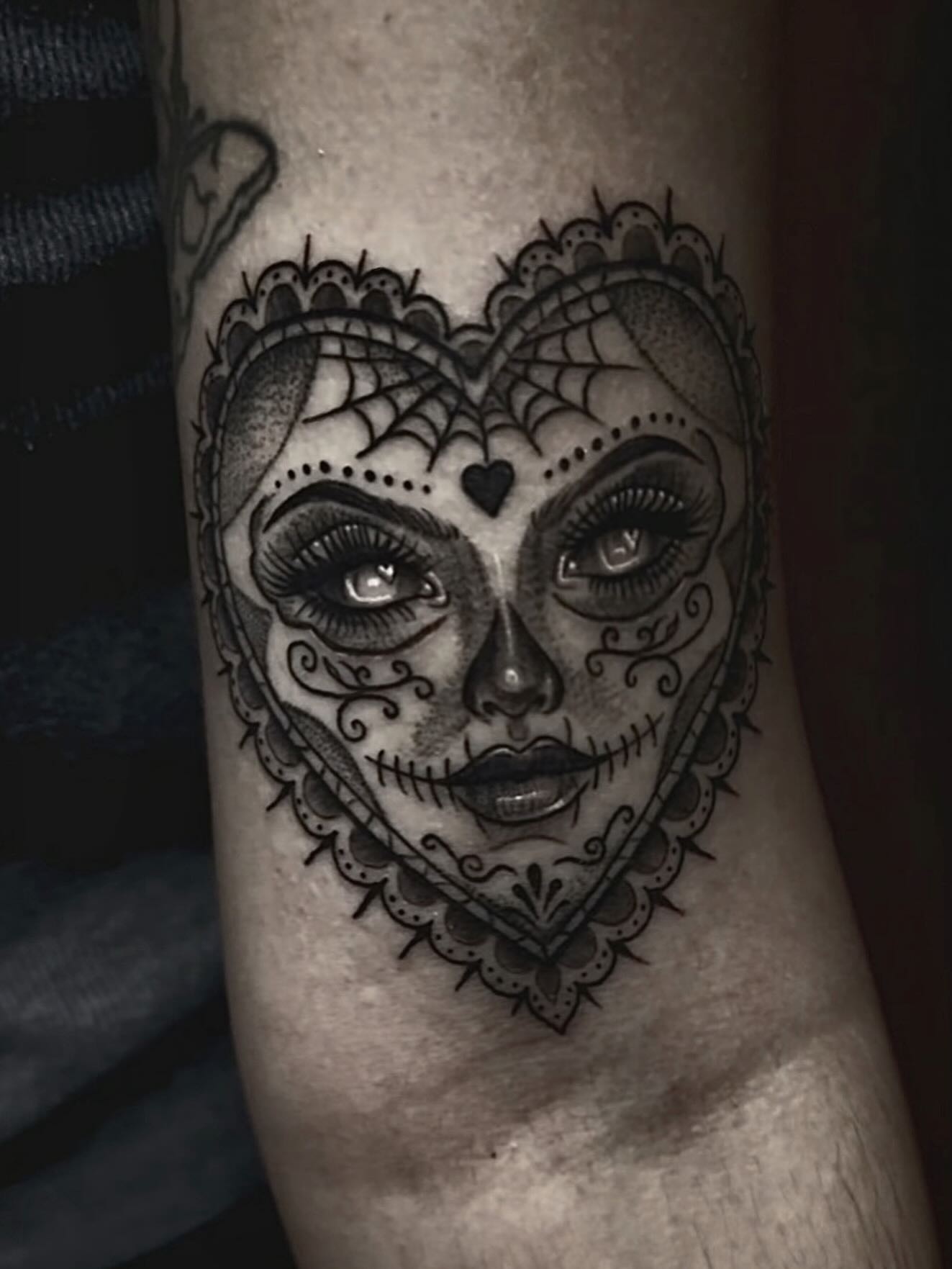 Tattoo by @kasey.tattoos โ black_and_grey
