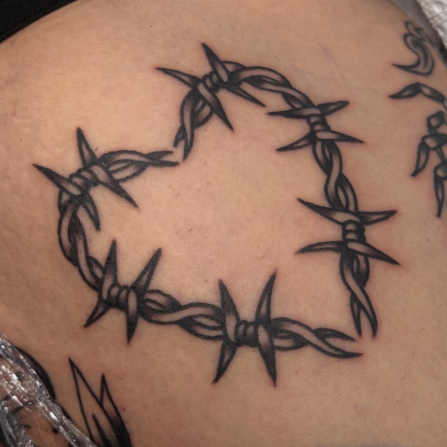 Barbed wire black and grey tattoo on the shoulder by ✮KAT✮