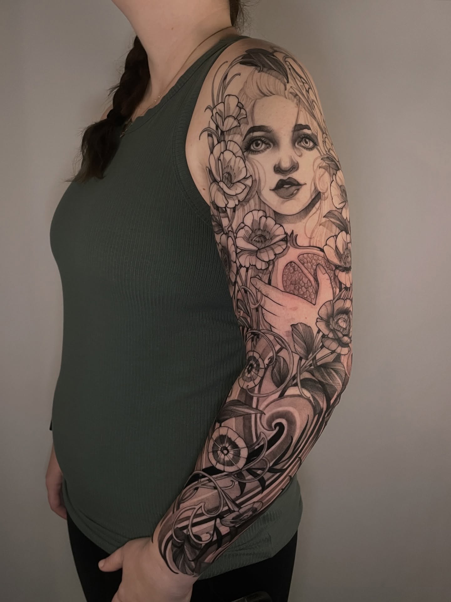 Tattoo by @caroljackytattoos — black_and_grey, realism