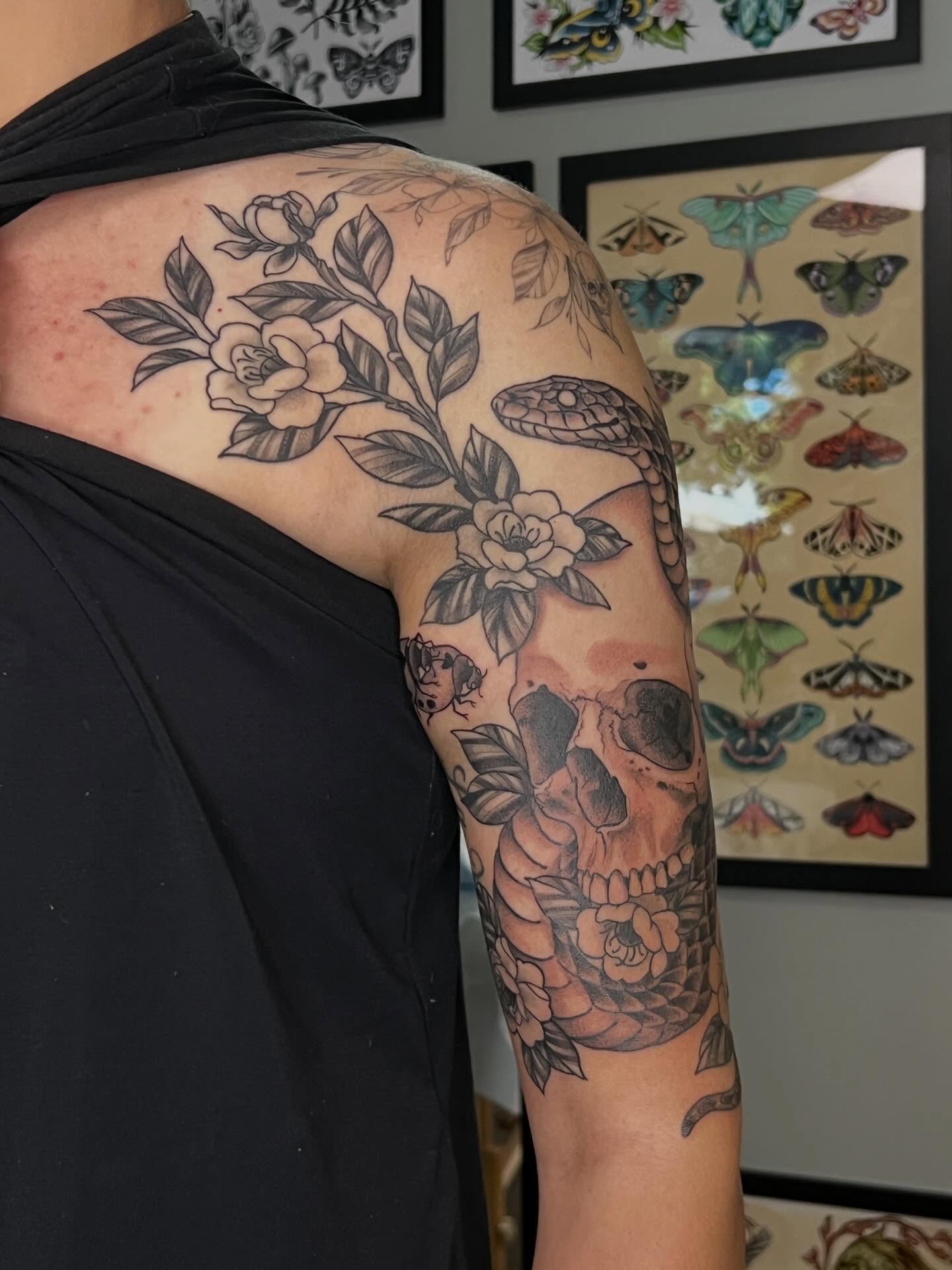 Tattoo by @sullivangiles — black_and_grey