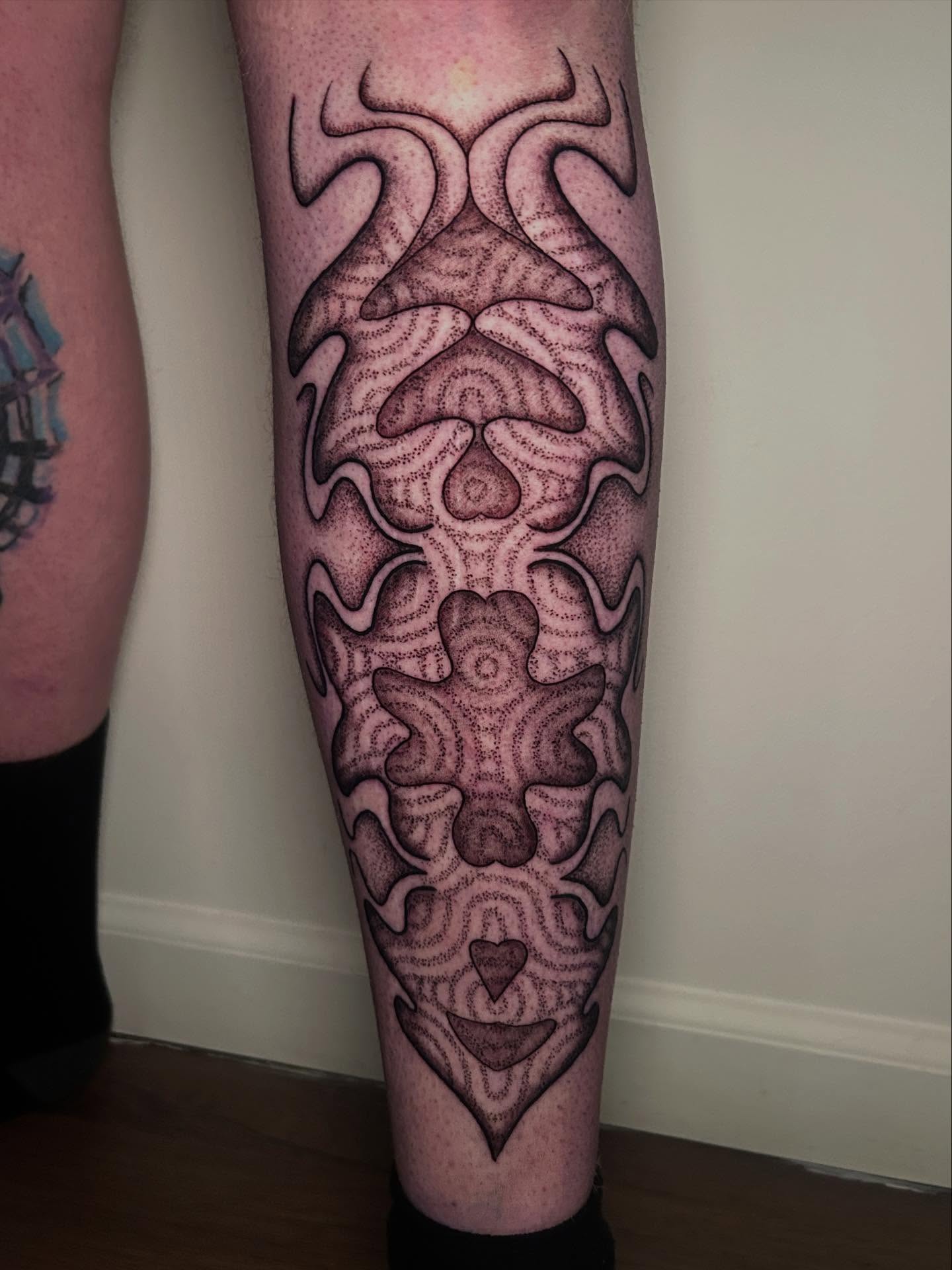 Tattoo by @kattoo_tattoo_ — dotwork, geometric