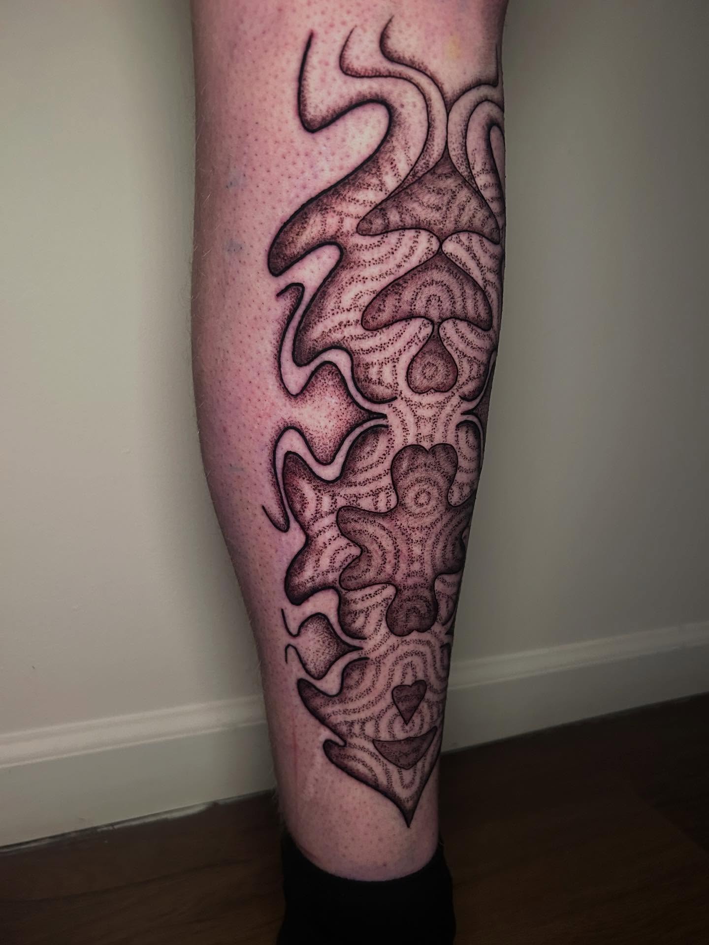 Tattoo by @kattoo_tattoo_ — dotwork