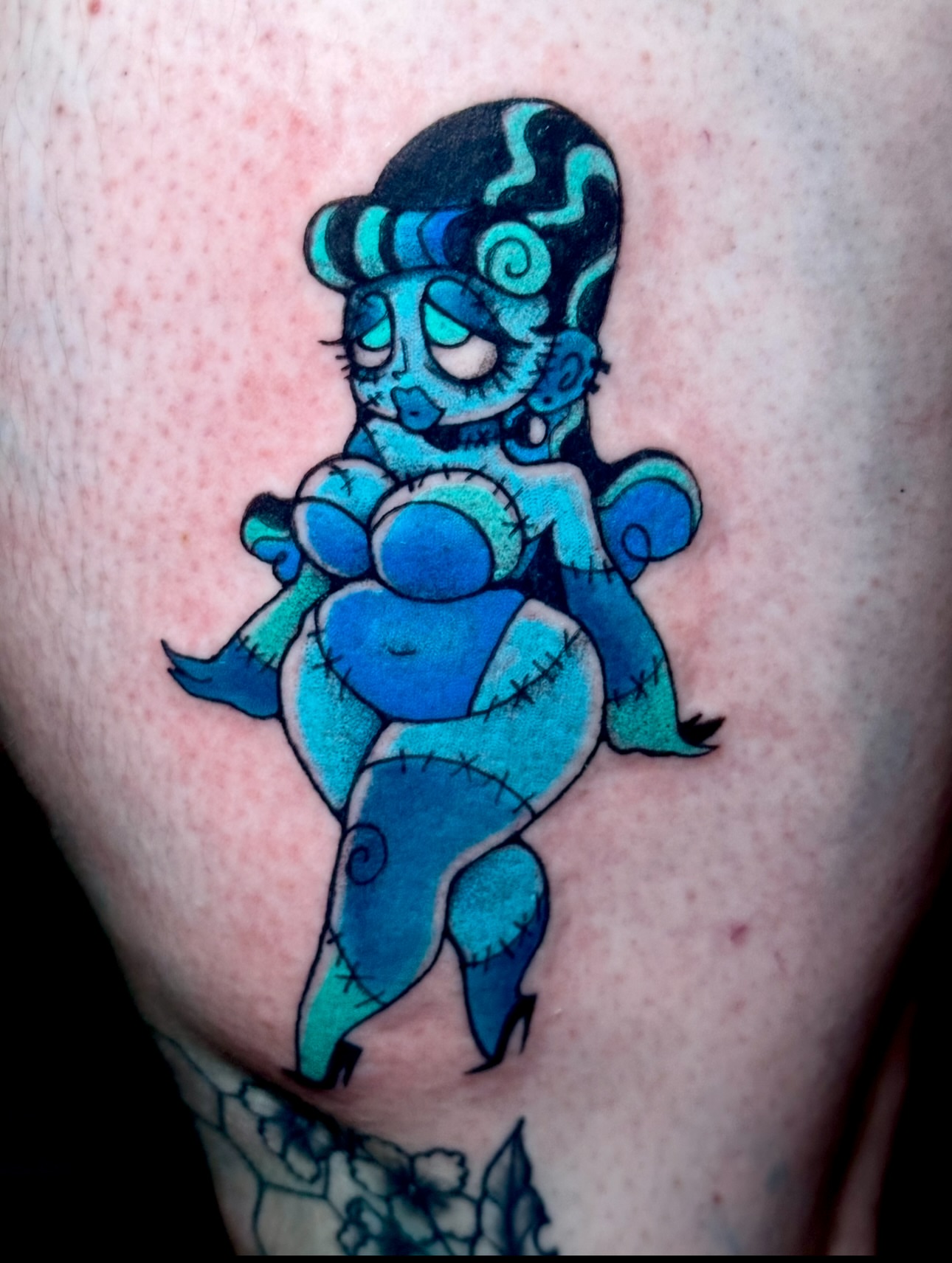 Stitchy doll new school tattoo on the thigh by ⭐️Kelvira⭐️