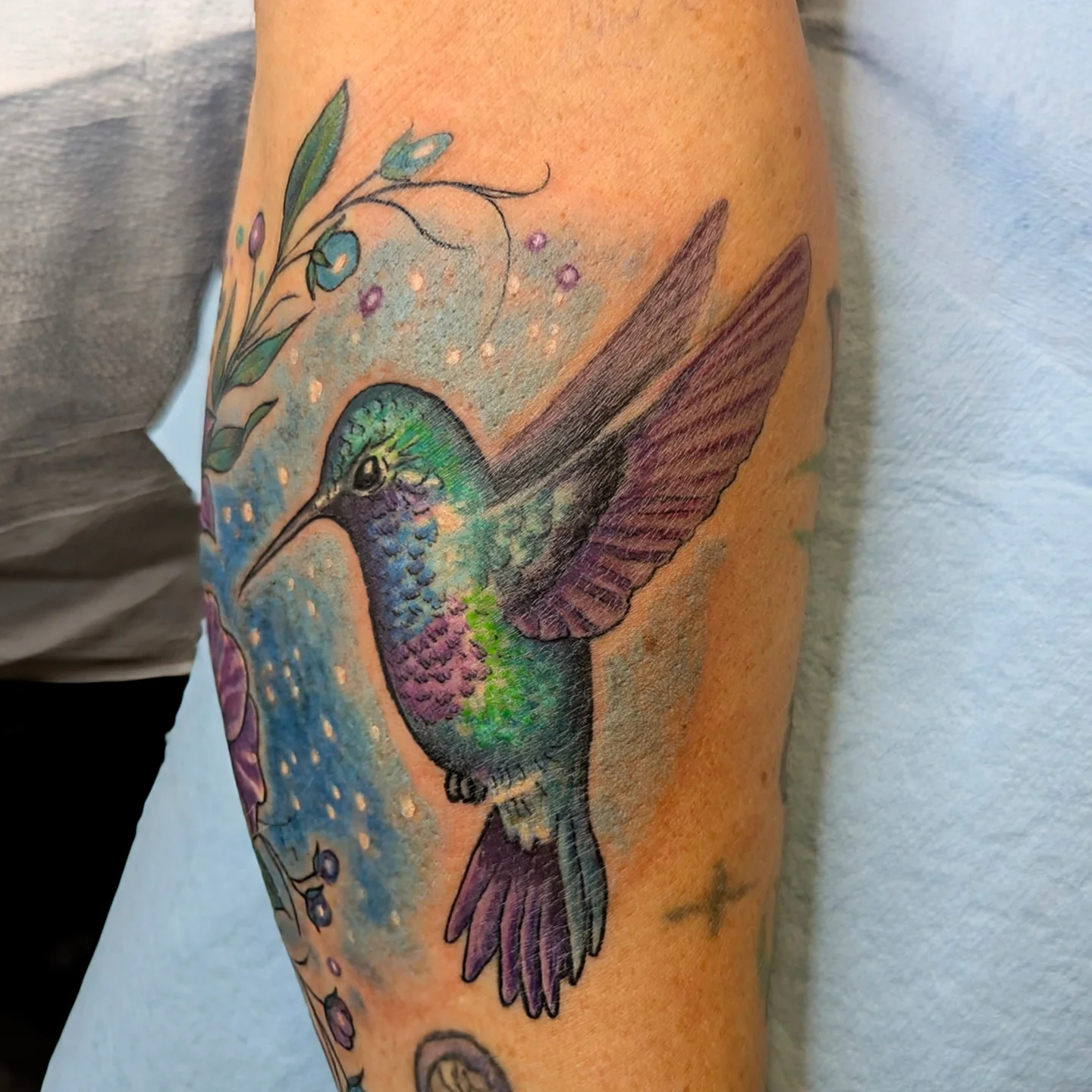 Tattoo by @j9ladylucktattoo — dotwork, realism
