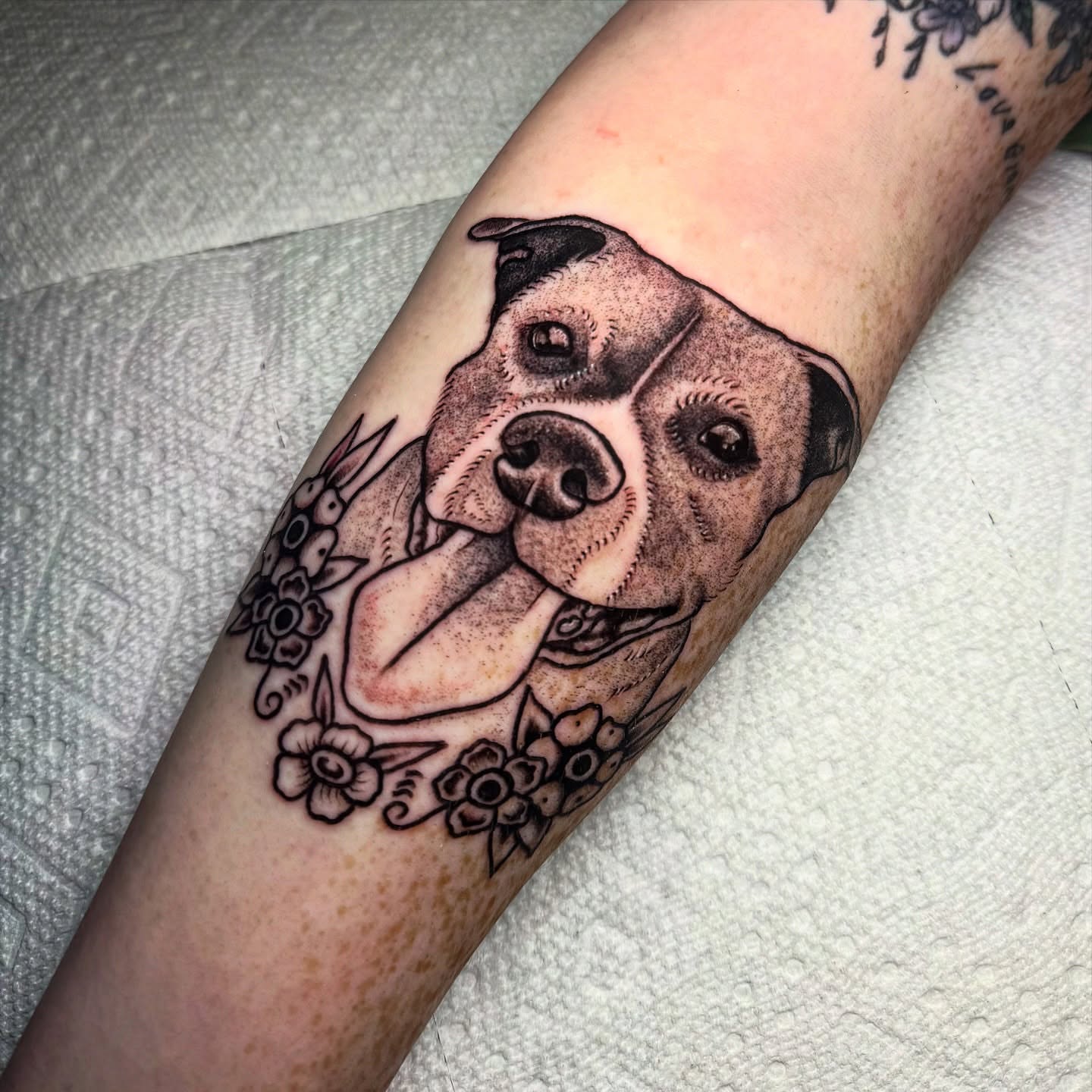 Tattoo by @hotdonnatattoos — dotwork, realism
