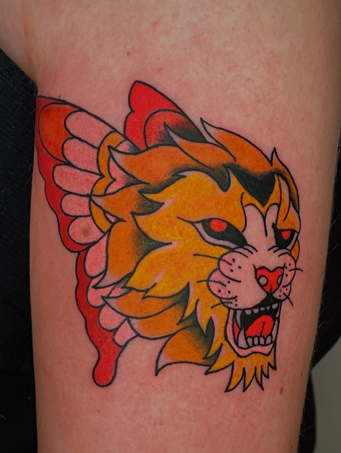 Tattoo by @gllumee — american_traditional
