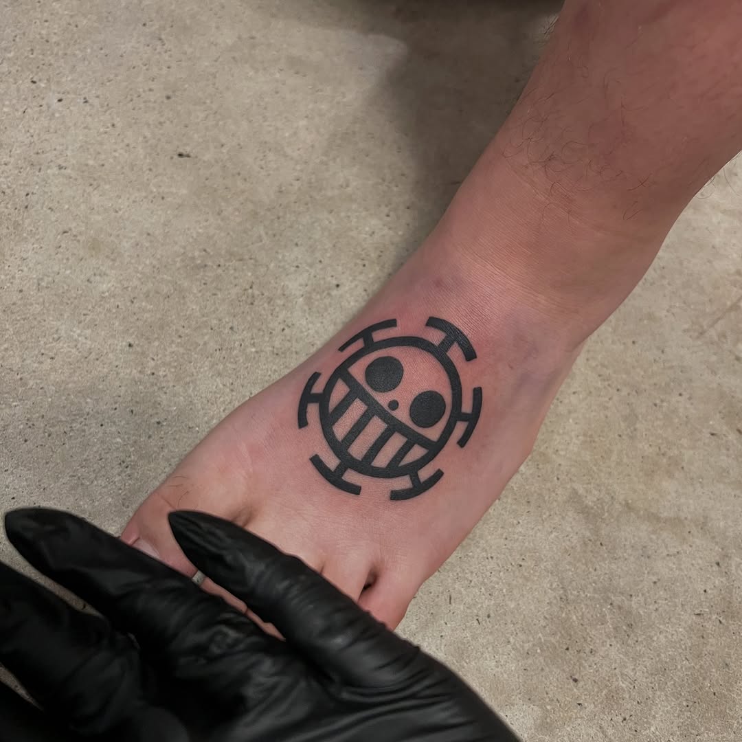 Tattoo by @tattooedbydom — blackwork
