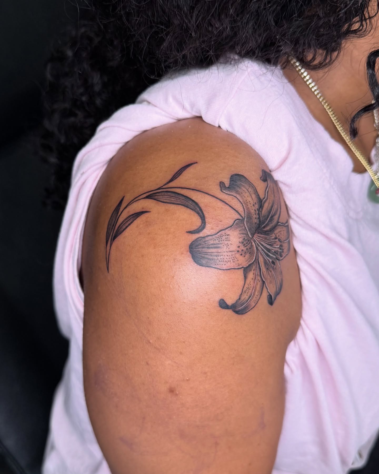 Tattoo by @toozentattoos — black_and_grey