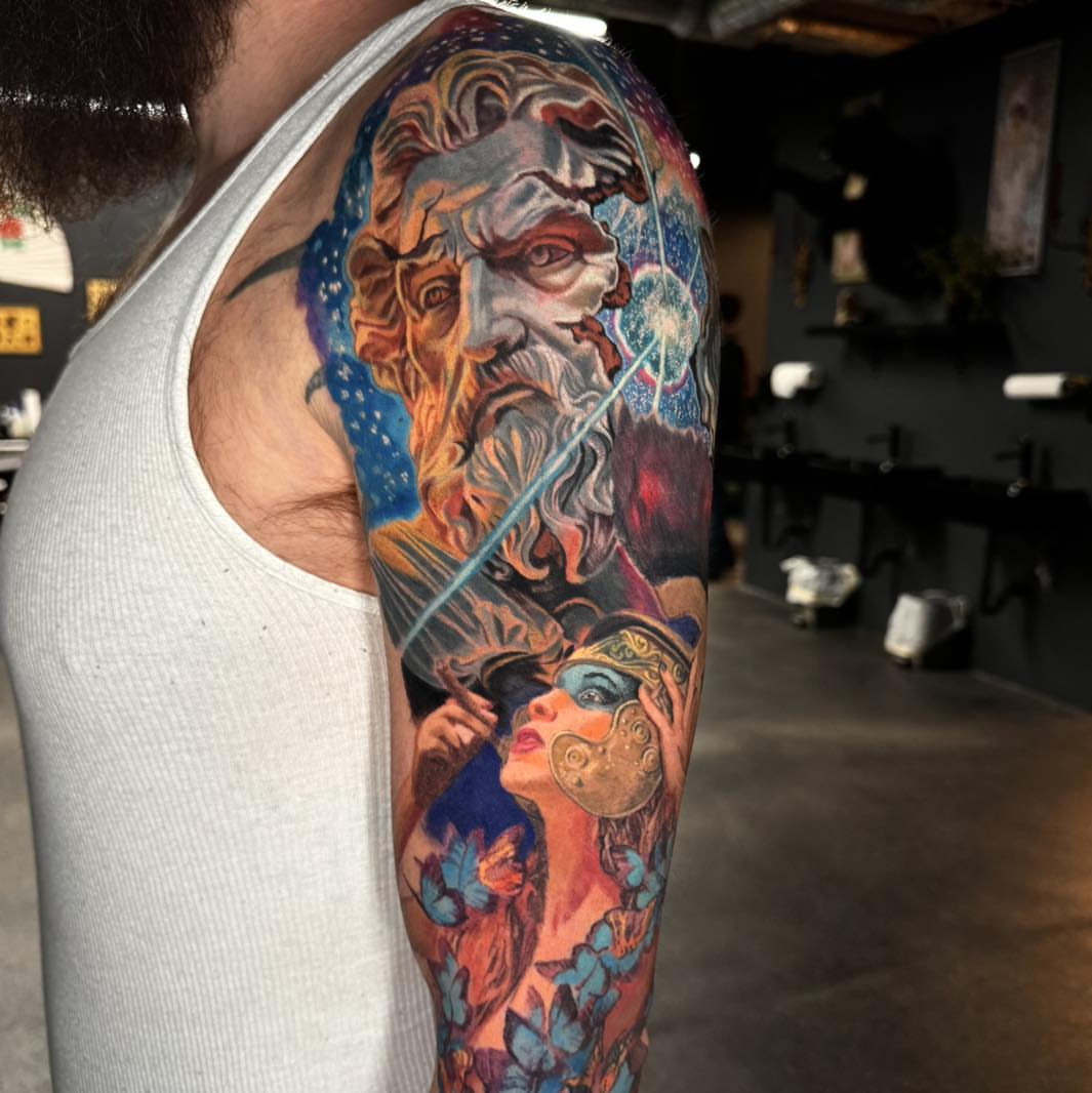 Tattoo by @varotattoos — realism, dotwork