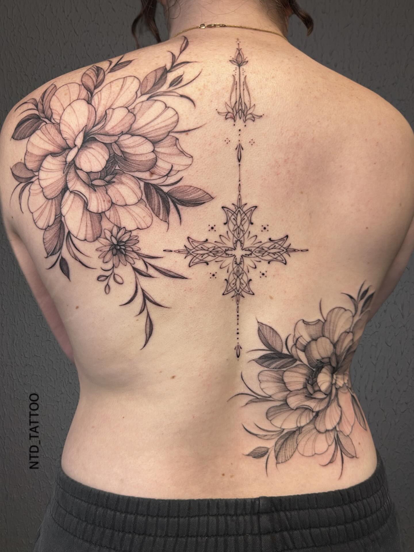 Tattoo by @ntd_tattoo — black_and_grey, geometric