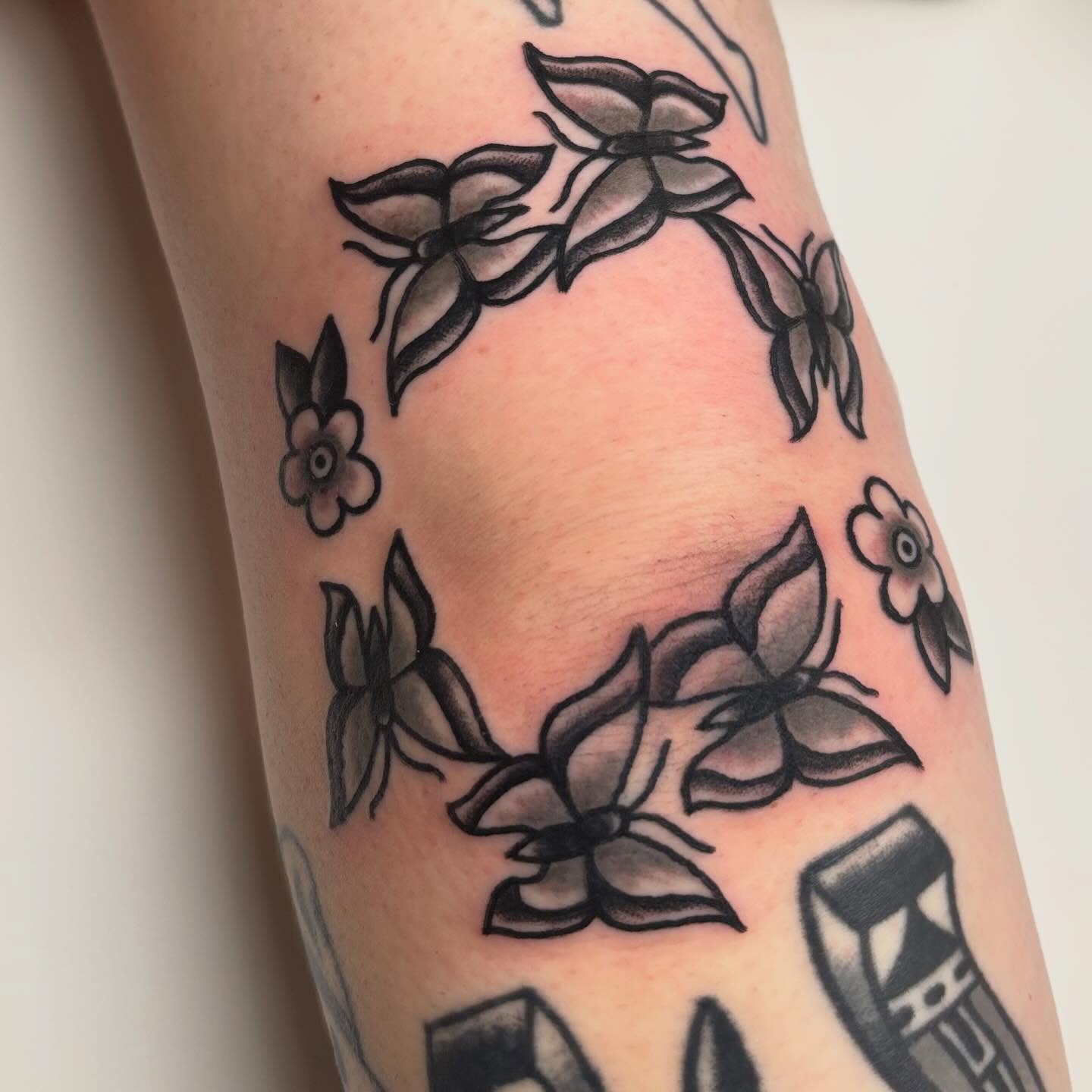 Tattoo by @plantpuketattoos — black_and_grey