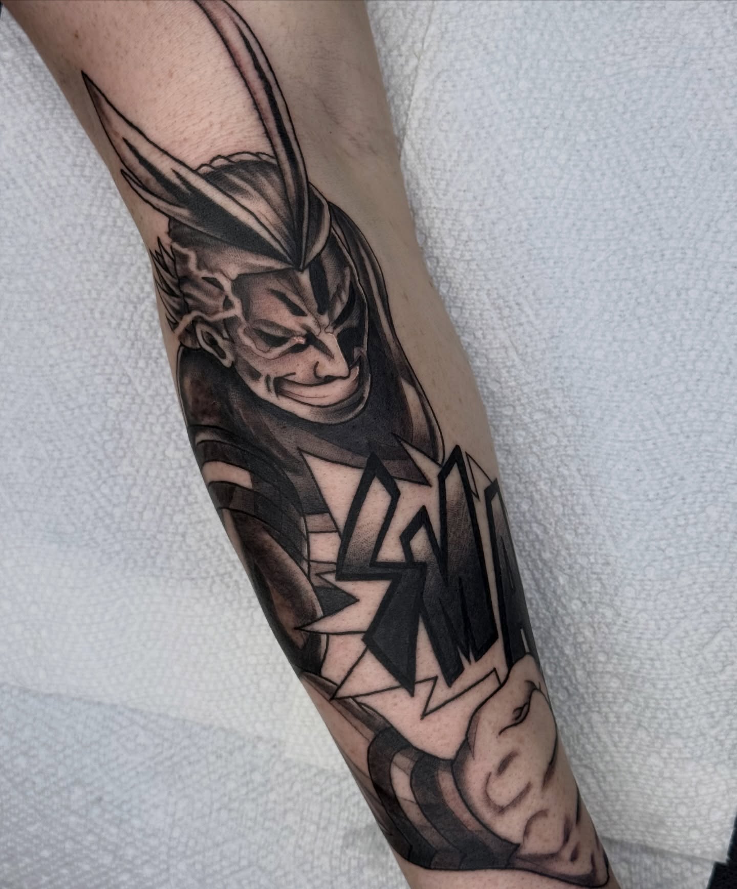 Tattoo by @yuriabreutattoo — geometric, anime