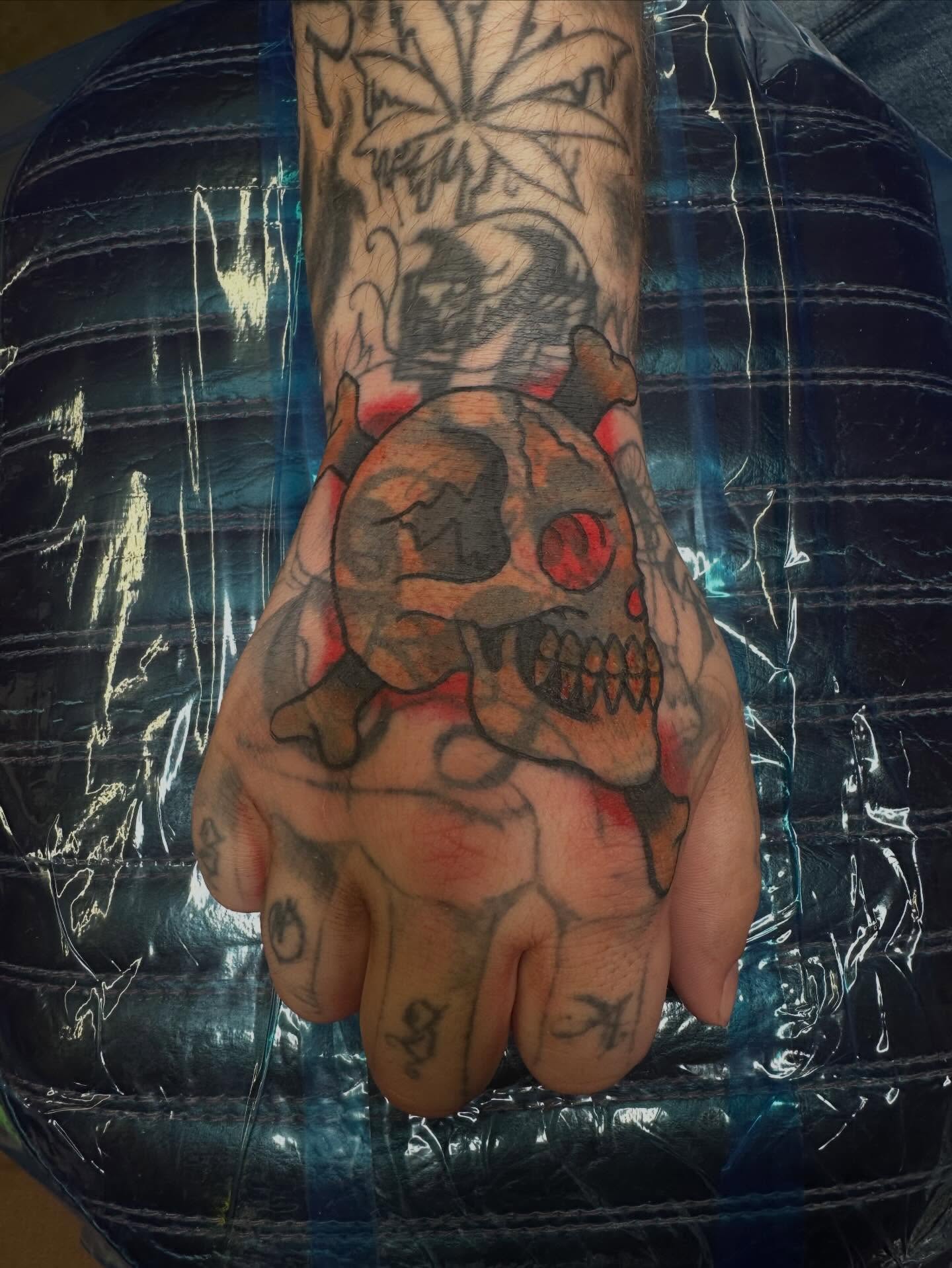 Tattoo by @asmth_ — american_traditional