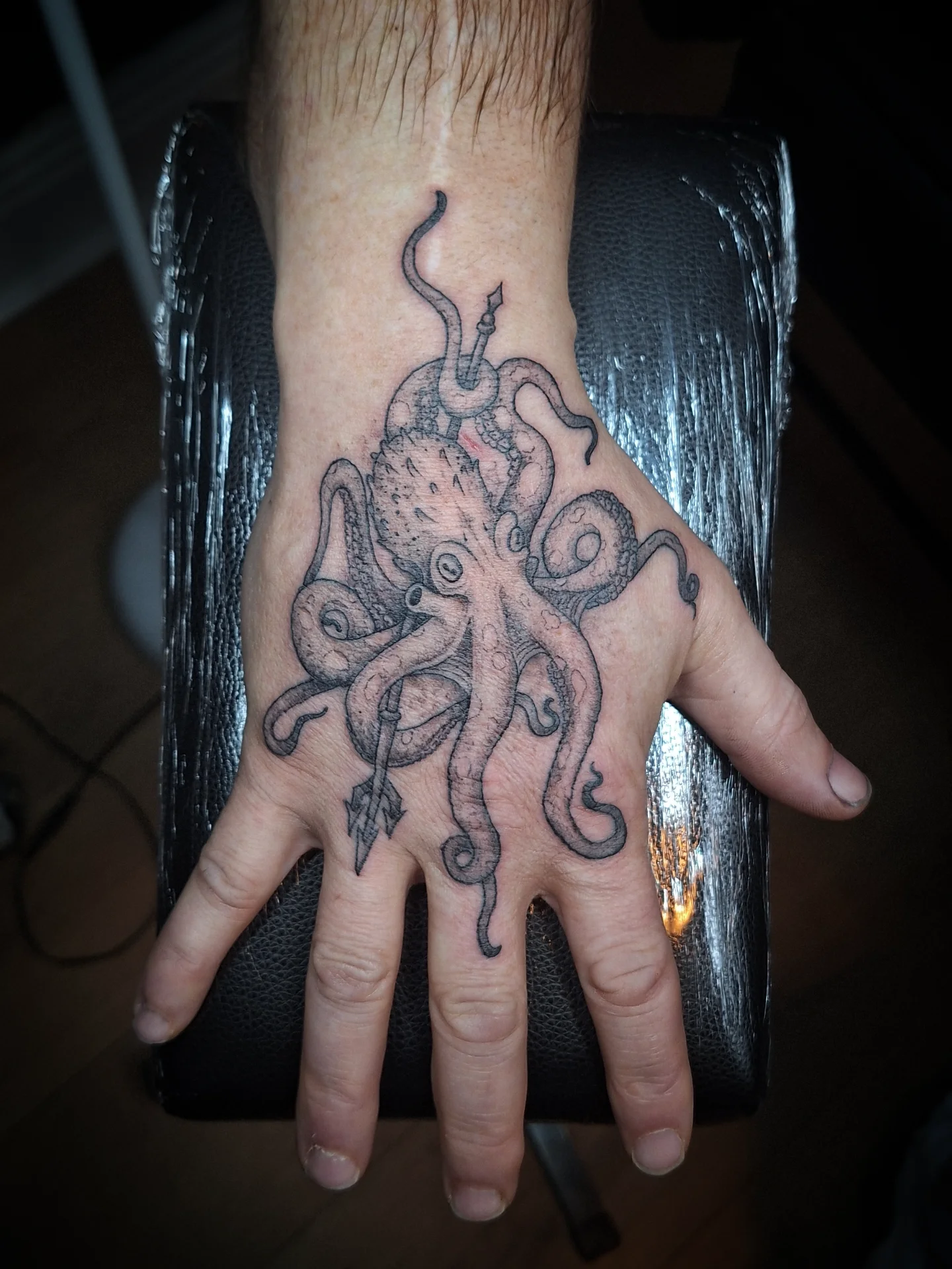 Tattoo by @darren_artwork — black_and_grey