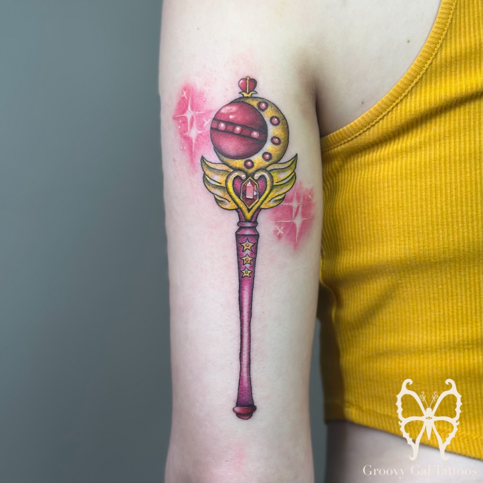 Tattoo by @groovygal_tattoos โ watercolor