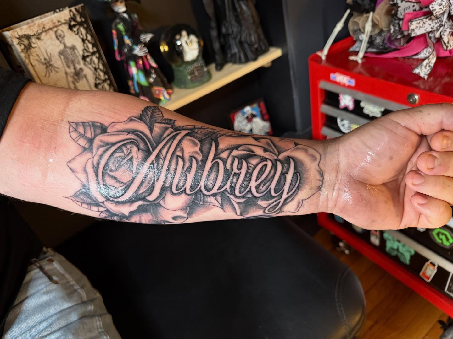 Tattoo by @chels_king24 — black_and_grey