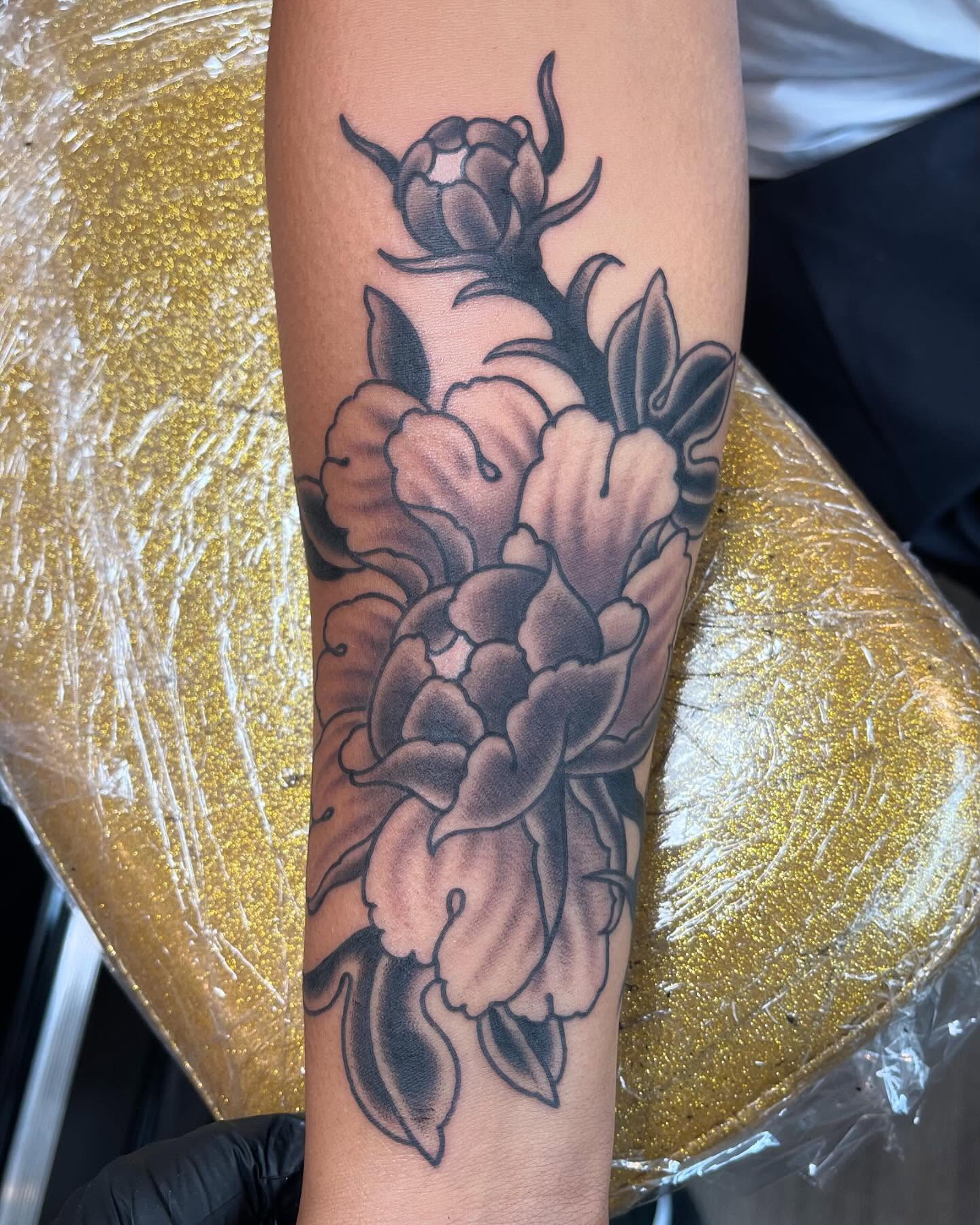 Tattoo by @haydenhoketattoo — black_and_grey