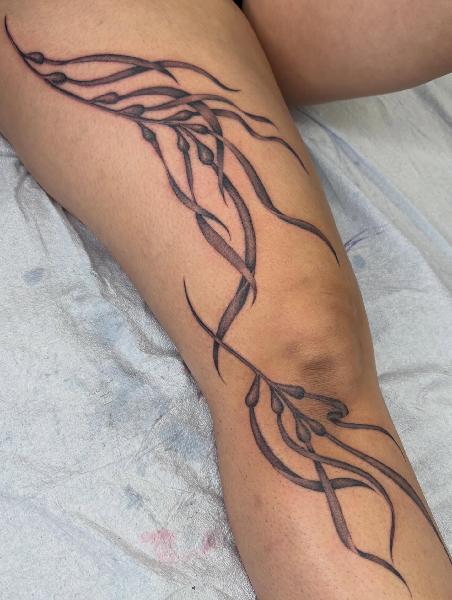 Abstract vine black and grey tattoo on the leg by Miami Tattoo Artist π Mel Carrasco