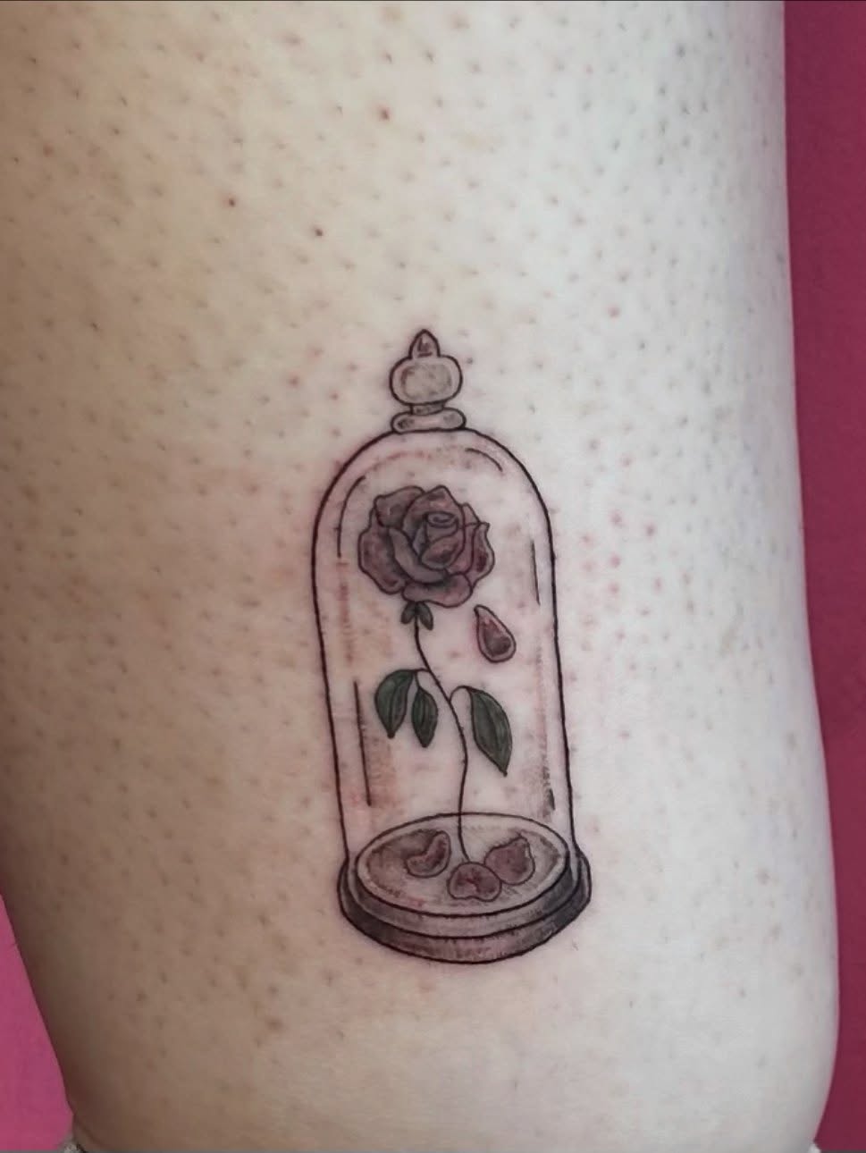 Tattoo by @roses.in.gloom — black_and_grey