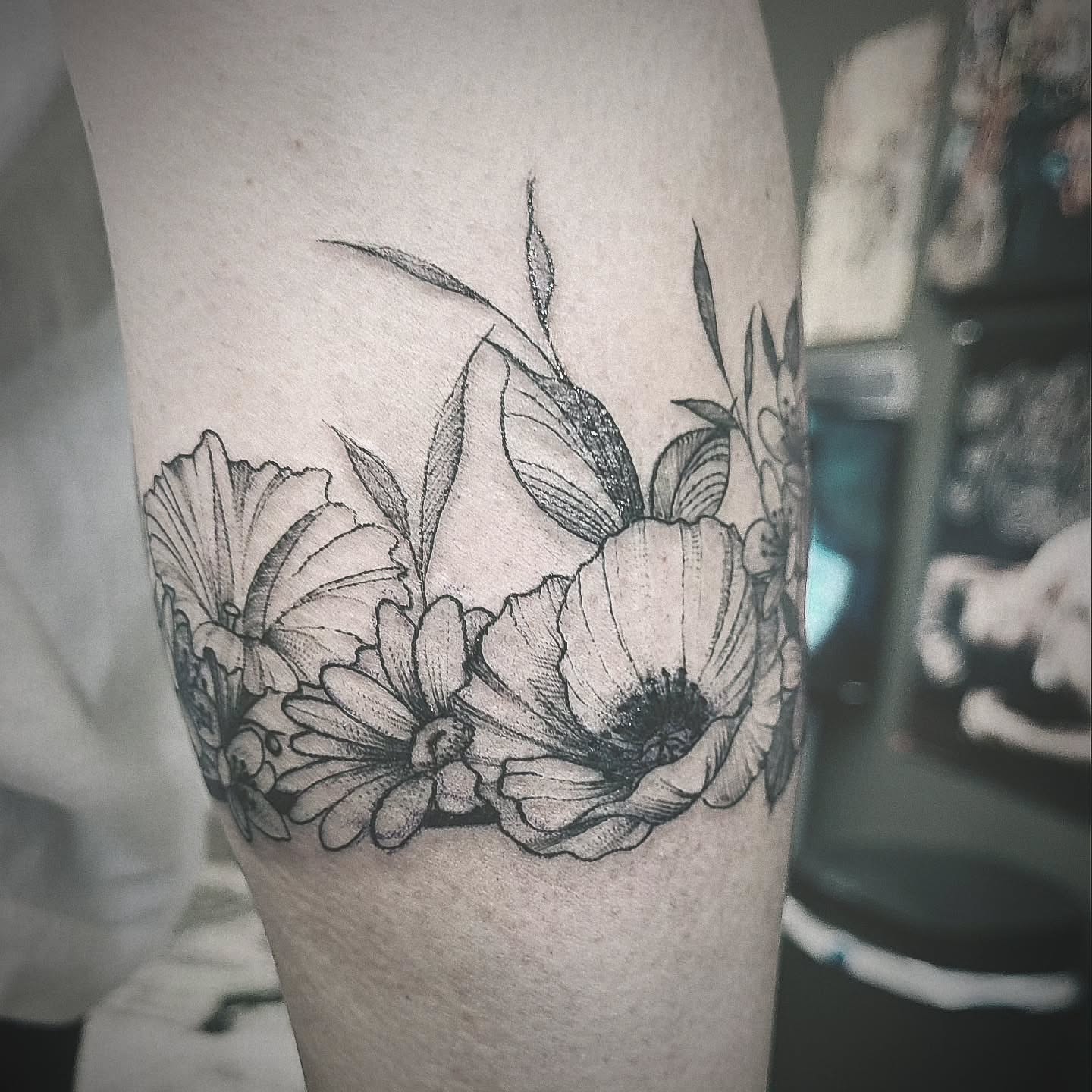 Tattoo by @shannongatesart — black_and_grey