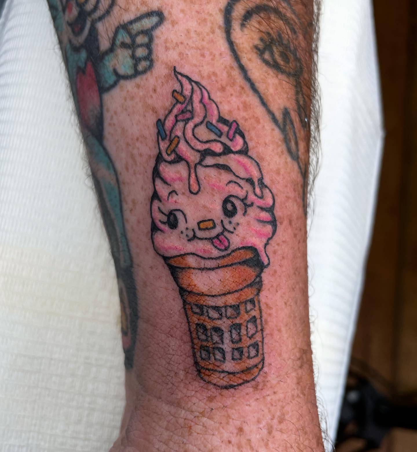 Tattoo by @pineneedlestattoo — new_school