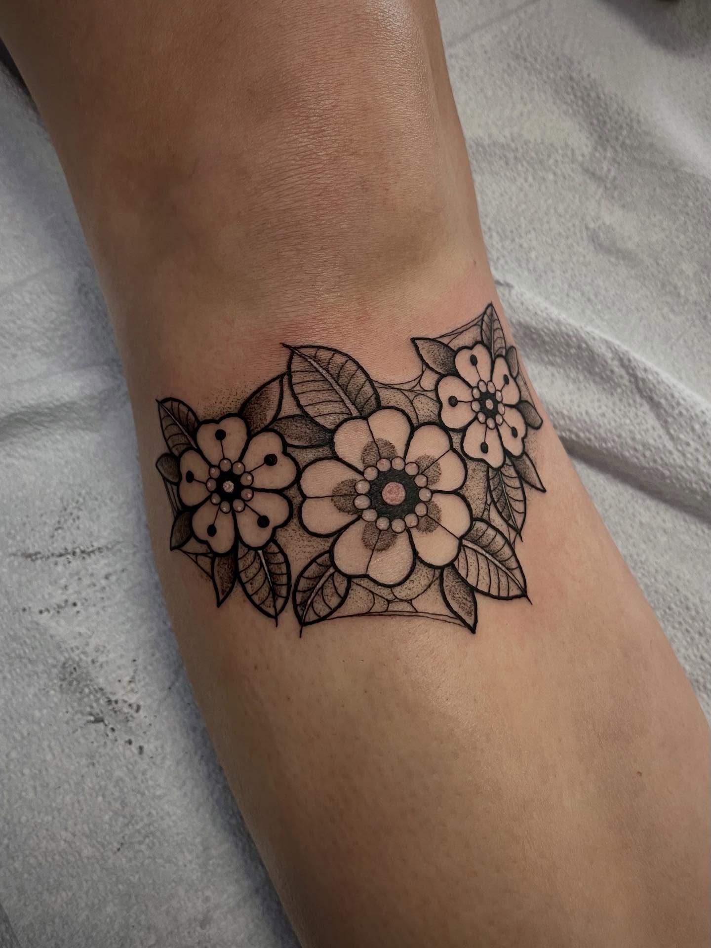 Floral arrangement dotwork tattoo on the forearm by โถ ๐๐๐๐๐๐๐๐ ๐๐๐ค๐ค๐๐ (๐๐ฆ๐ค๐ฅ๐ช)
