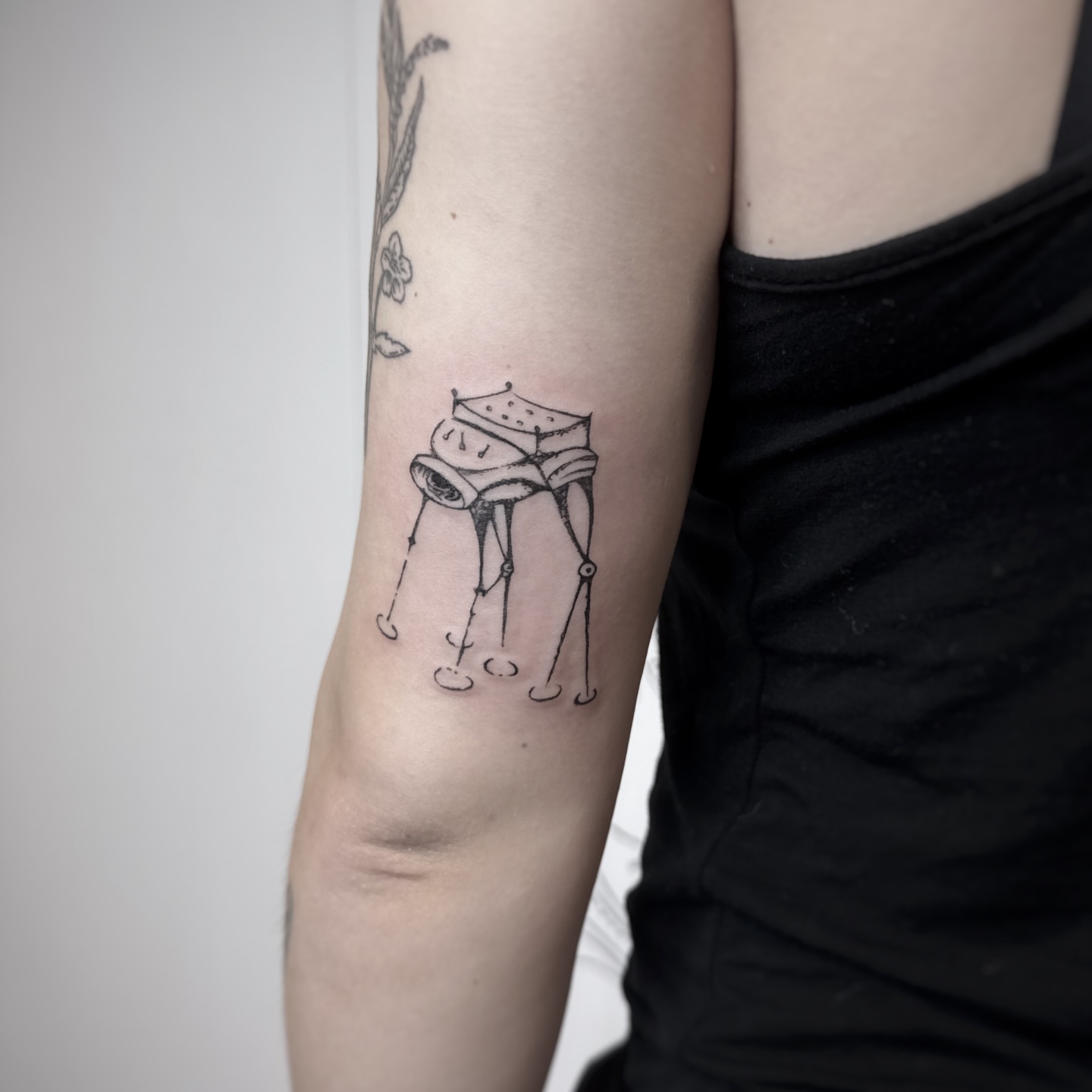 Tattoo by @turned_blue.ink — geometric