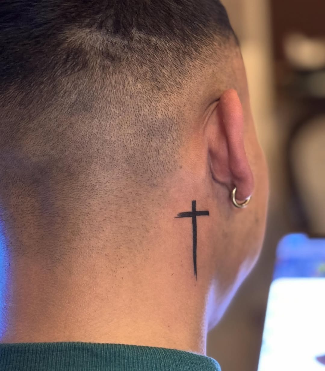 Cross tattoo on the head by Stefany🩸