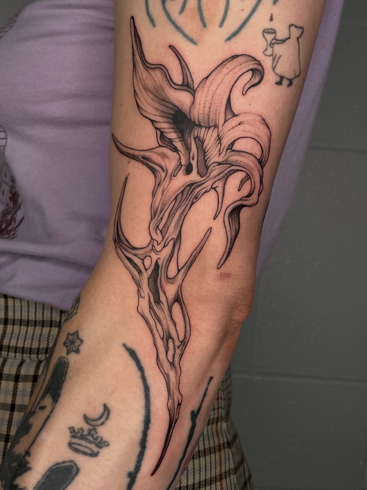 Tattoo by @carolineraer โ black_and_grey, surrealism