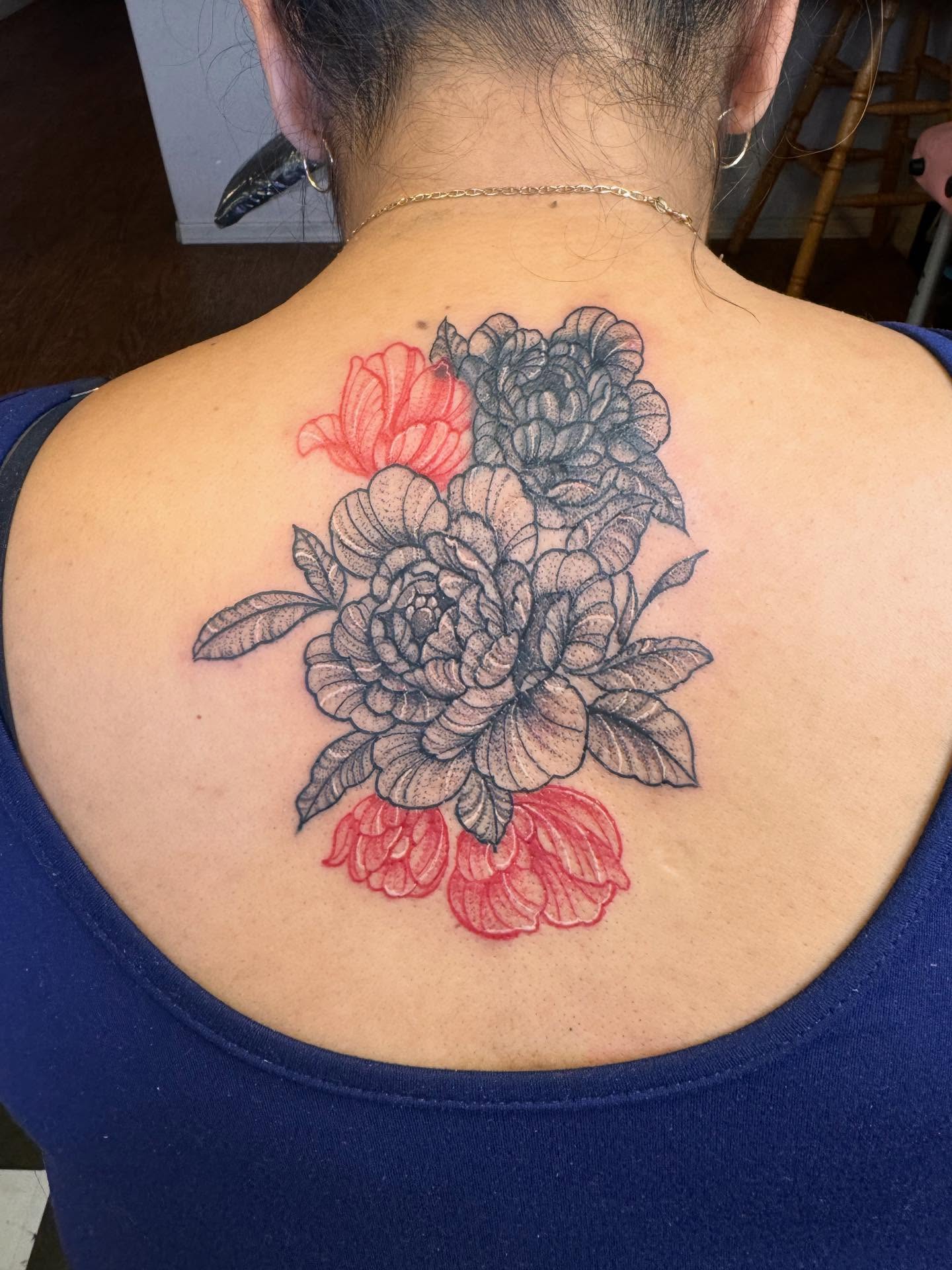 Peony bouquet black and grey tattoo on the back by Gabs Borderline Tattoos βπΌ
