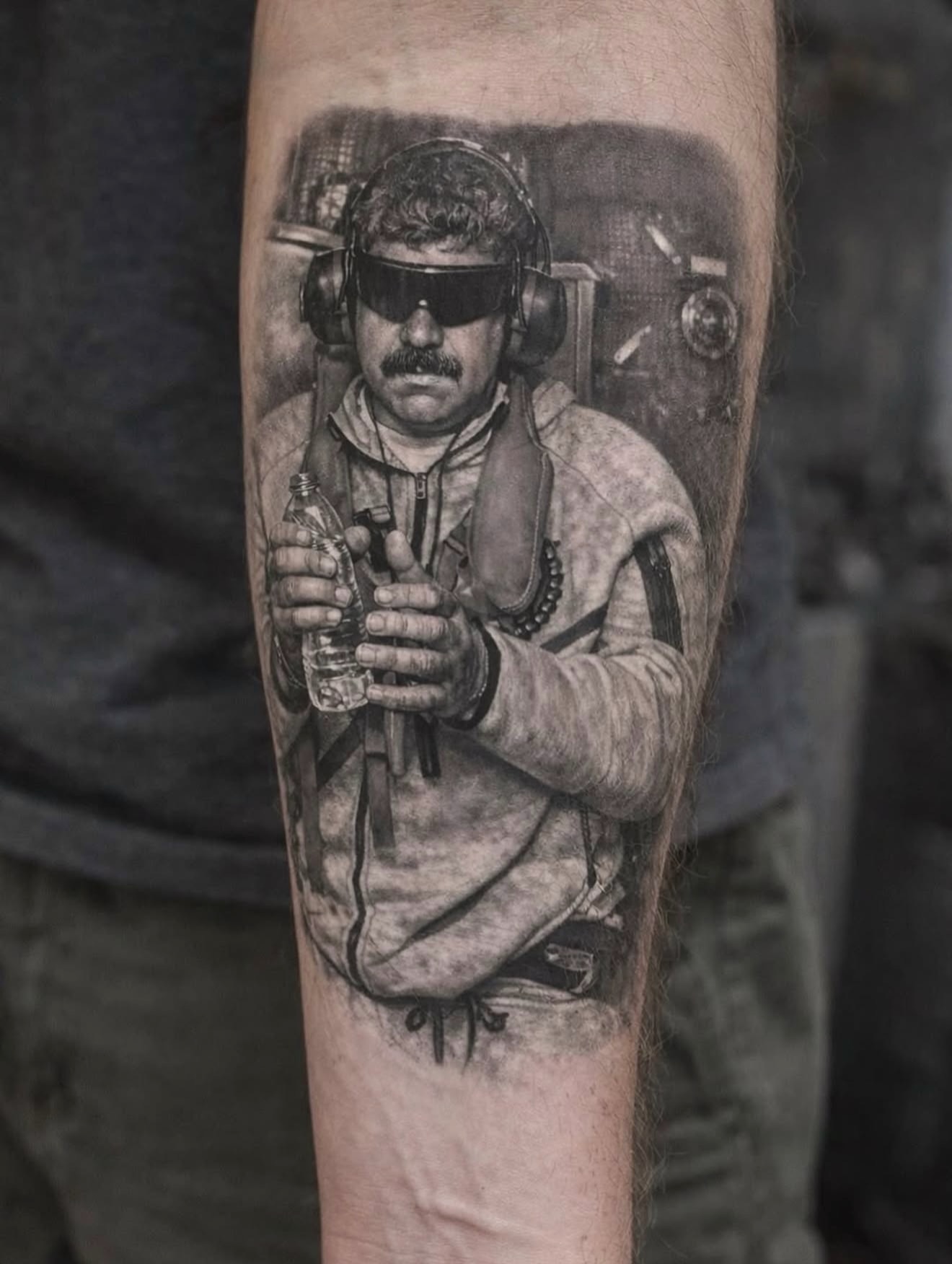 Tattoo by @oscartattooholic — realism
