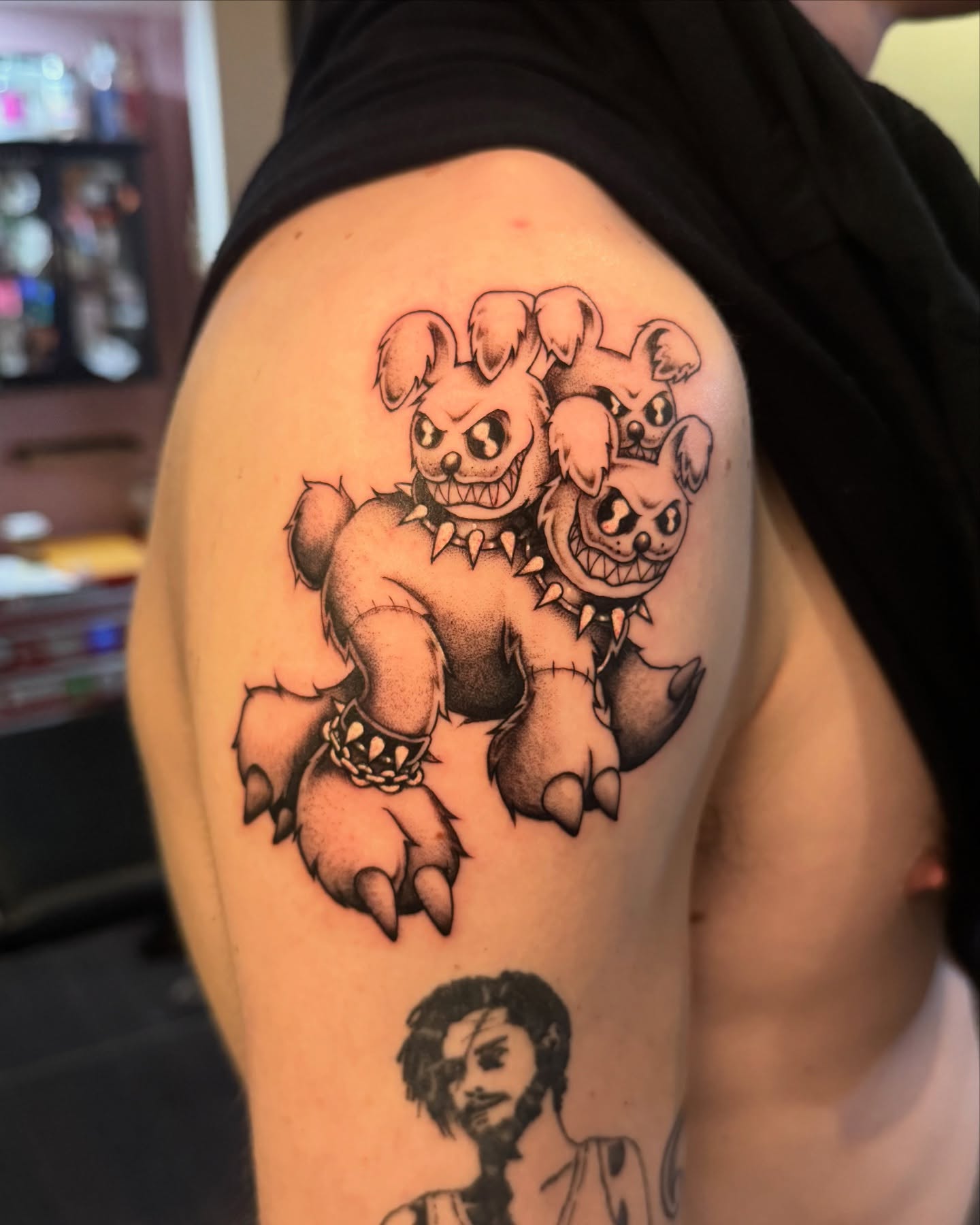 Tattoo by @lilcenzo — black_and_grey