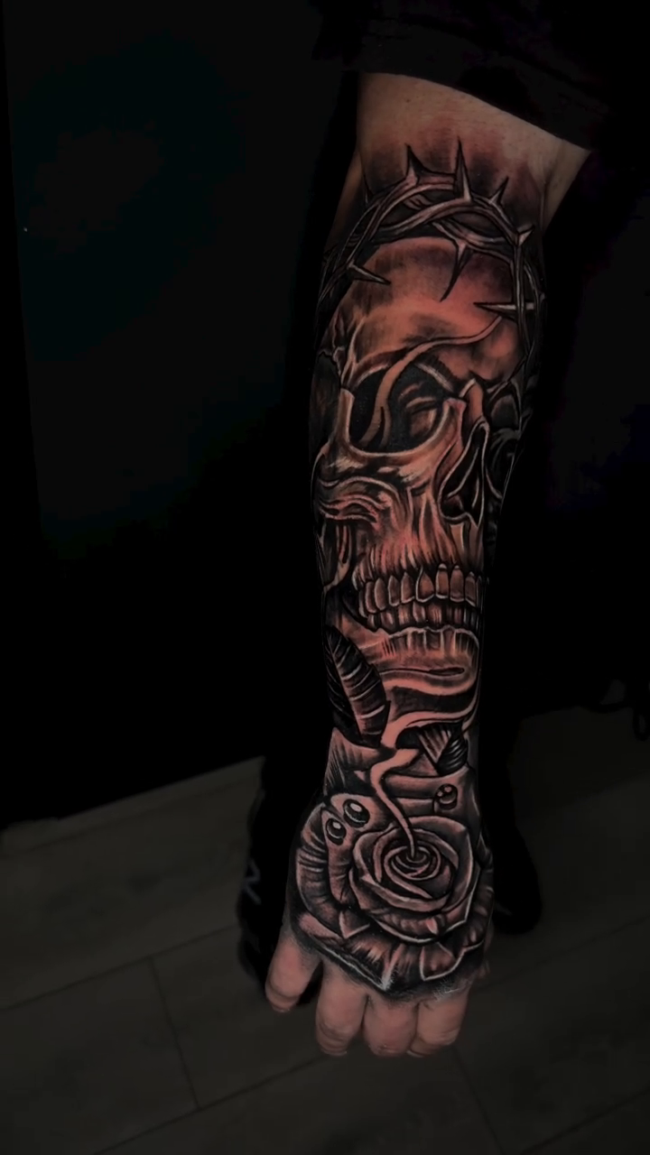 Skull and rose realism tattoo by Paul burrows (Tatttoo Artist)