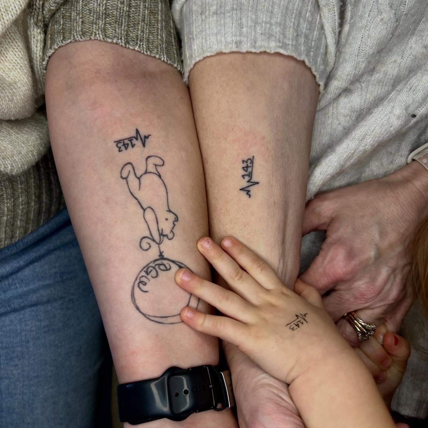 Cat and heartbeat fine line tattoo on the forearm by (isa)ac ૮₍ ˃̵ࡇ˂̵ ₎ა