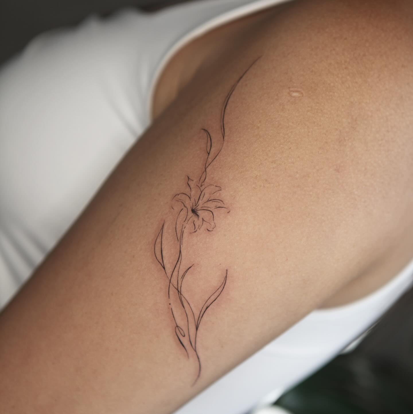 Tattoo by @livlaughtats — fine_line