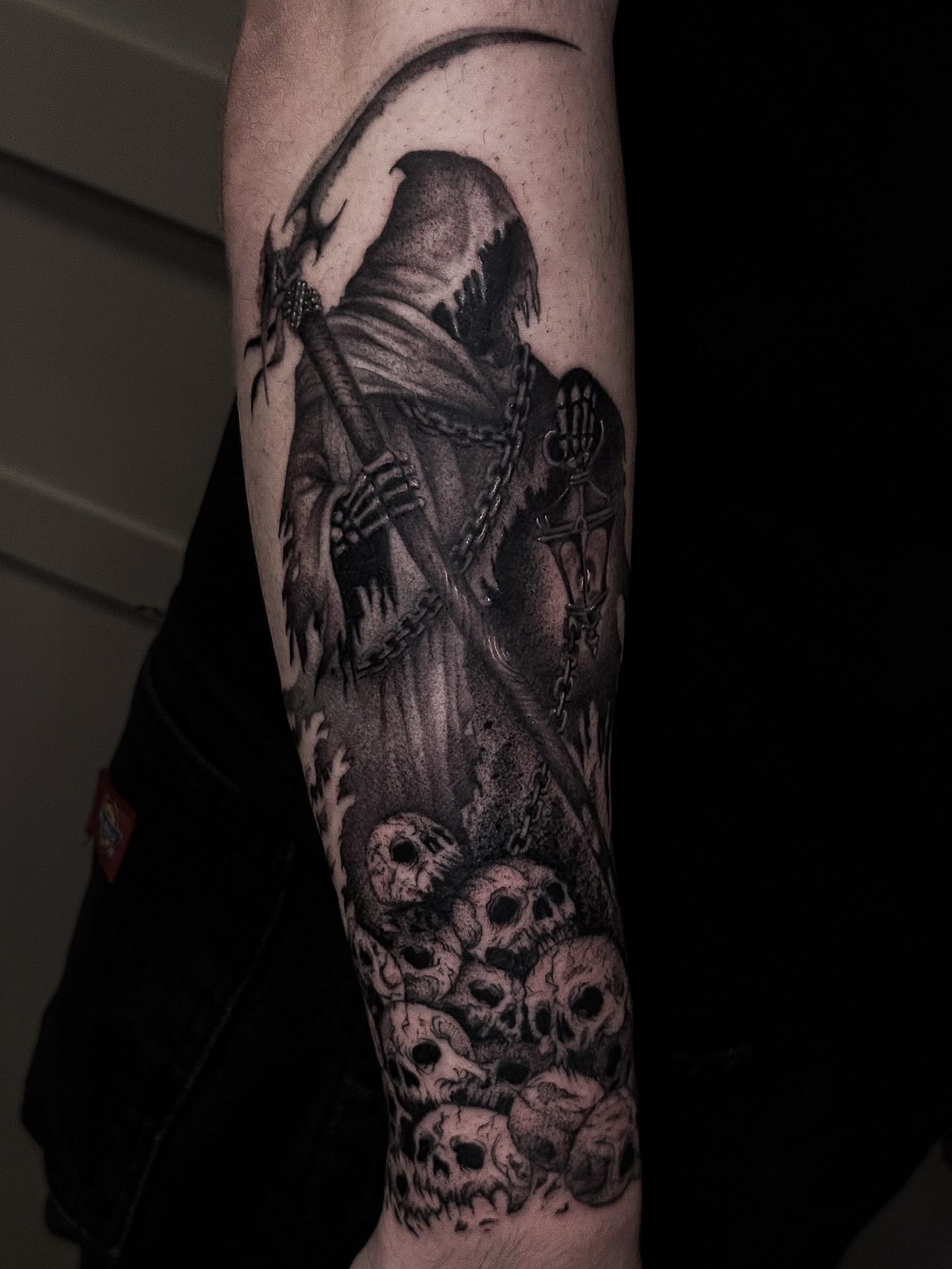 Grim reaper realism tattoo on the forearm by 𝕮𝖞𝖇𝖊𝖗𝕾𝖎𝖌𝖎𝖑𝖎𝖘𝖒