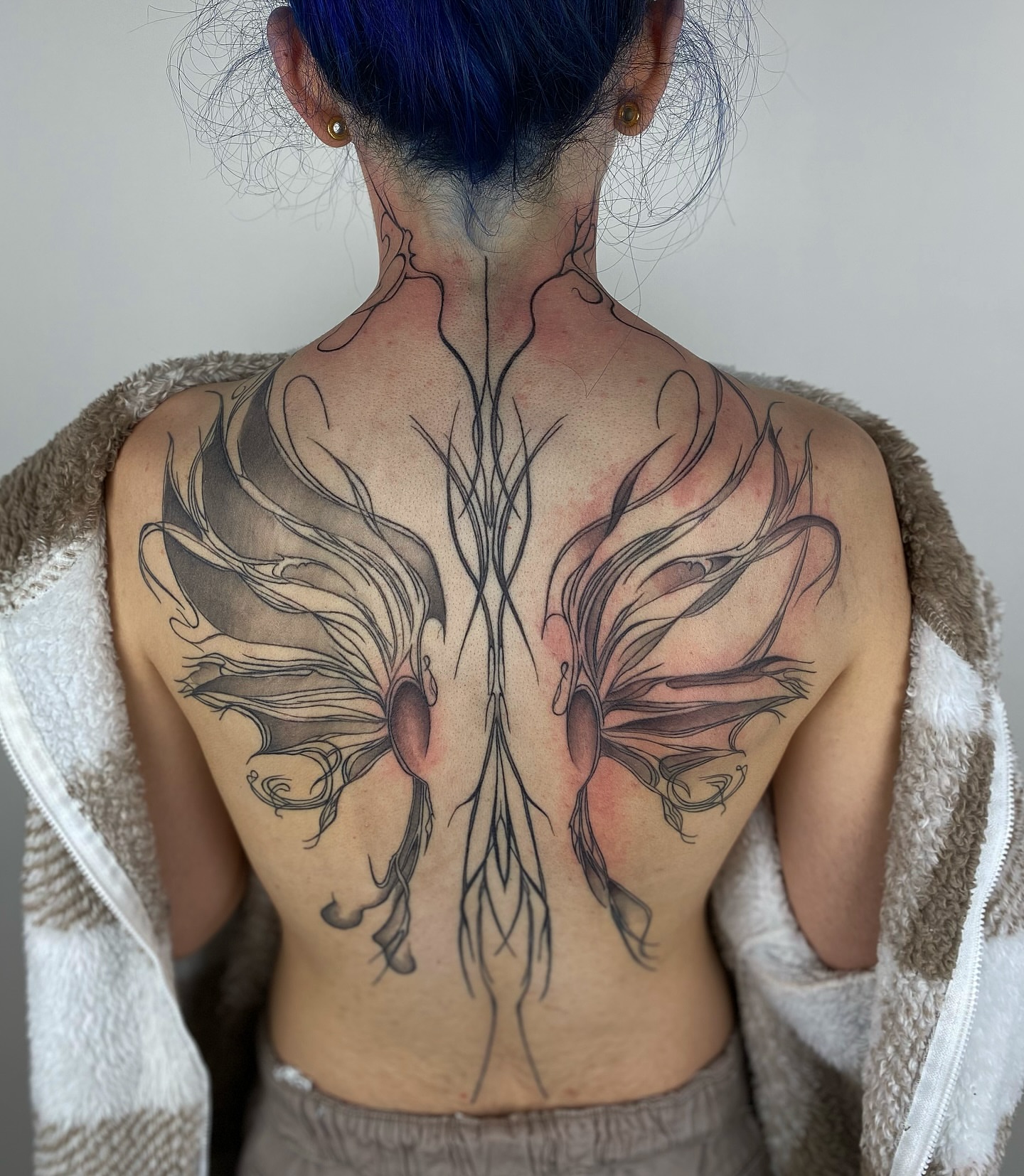 Tattoo by @shortkingtattoo — black_and_grey, geometric