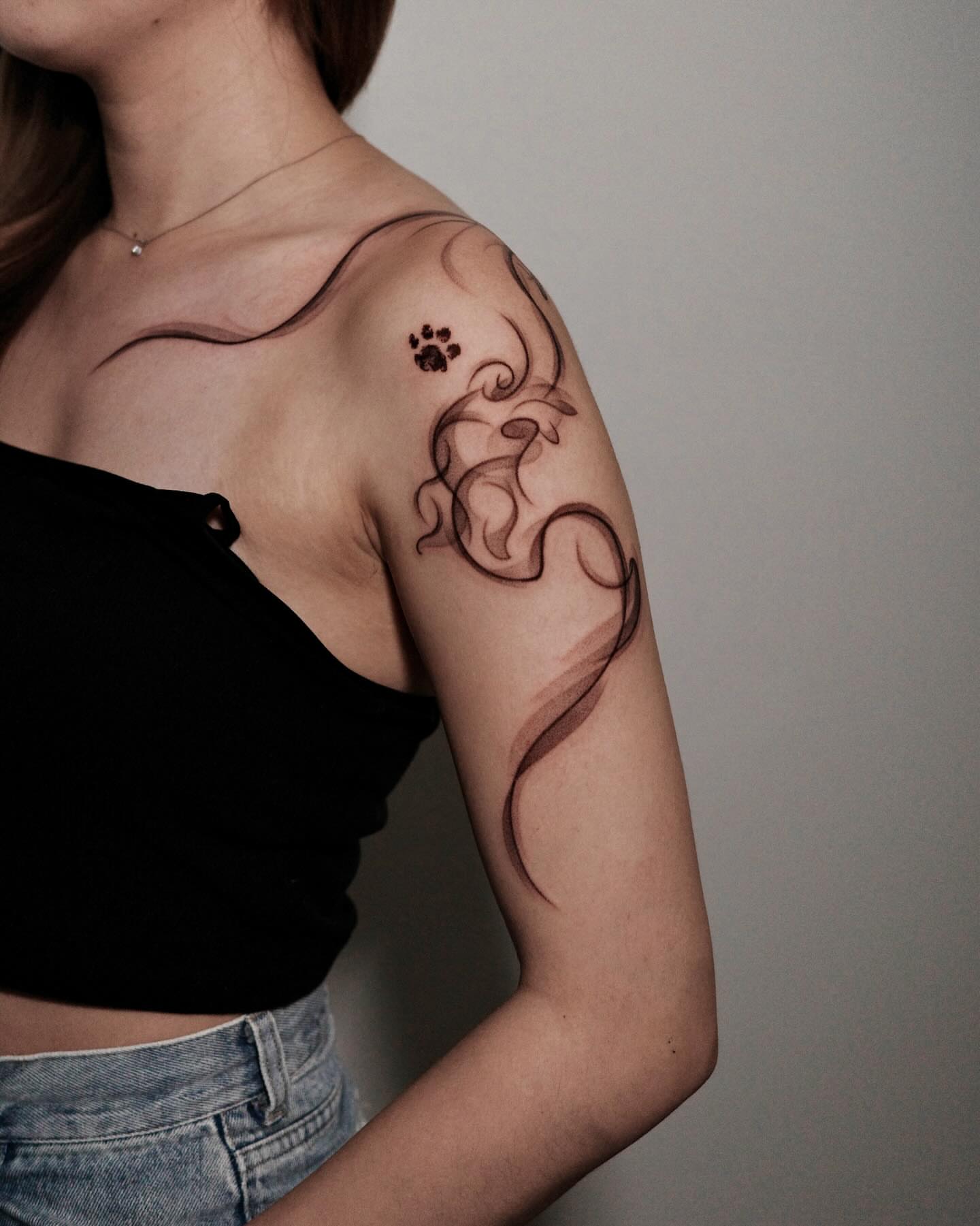 Tattoo by @chouzy_inkk — black_and_grey