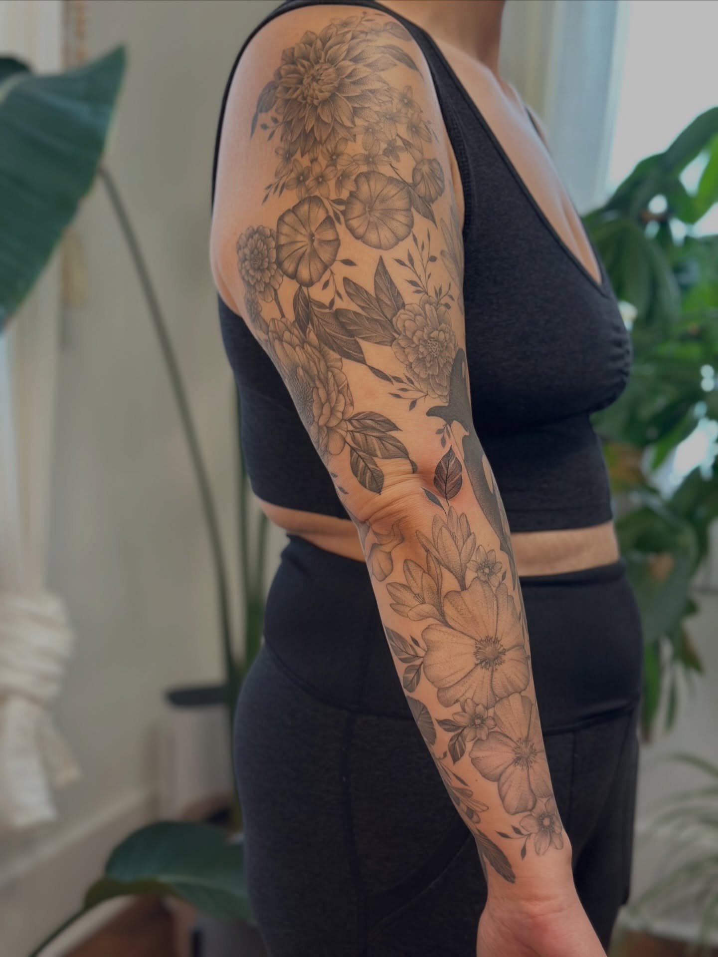 Tattoo by @vreevestattoo โ black_and_grey
