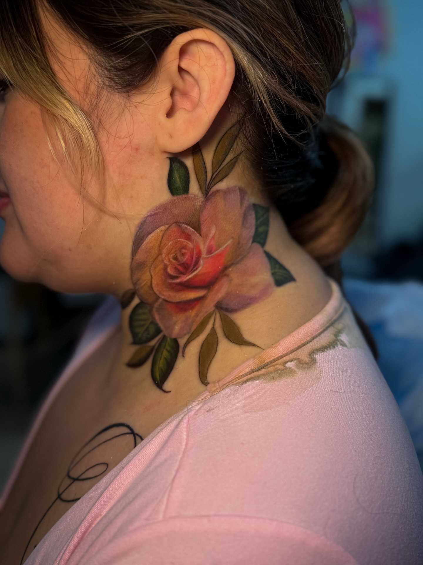 Rose realism tattoo on the neck by 𝕀𝕣𝕚𝕤 𝔸𝕣𝕖𝕝𝕝𝕒𝕟𝕠