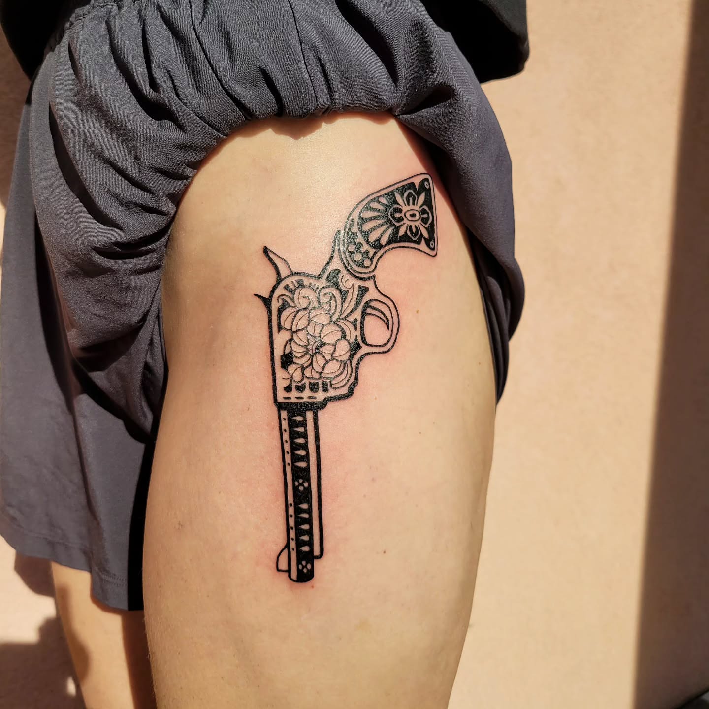 Tattoo by @aqua.suntattoos — black_and_grey