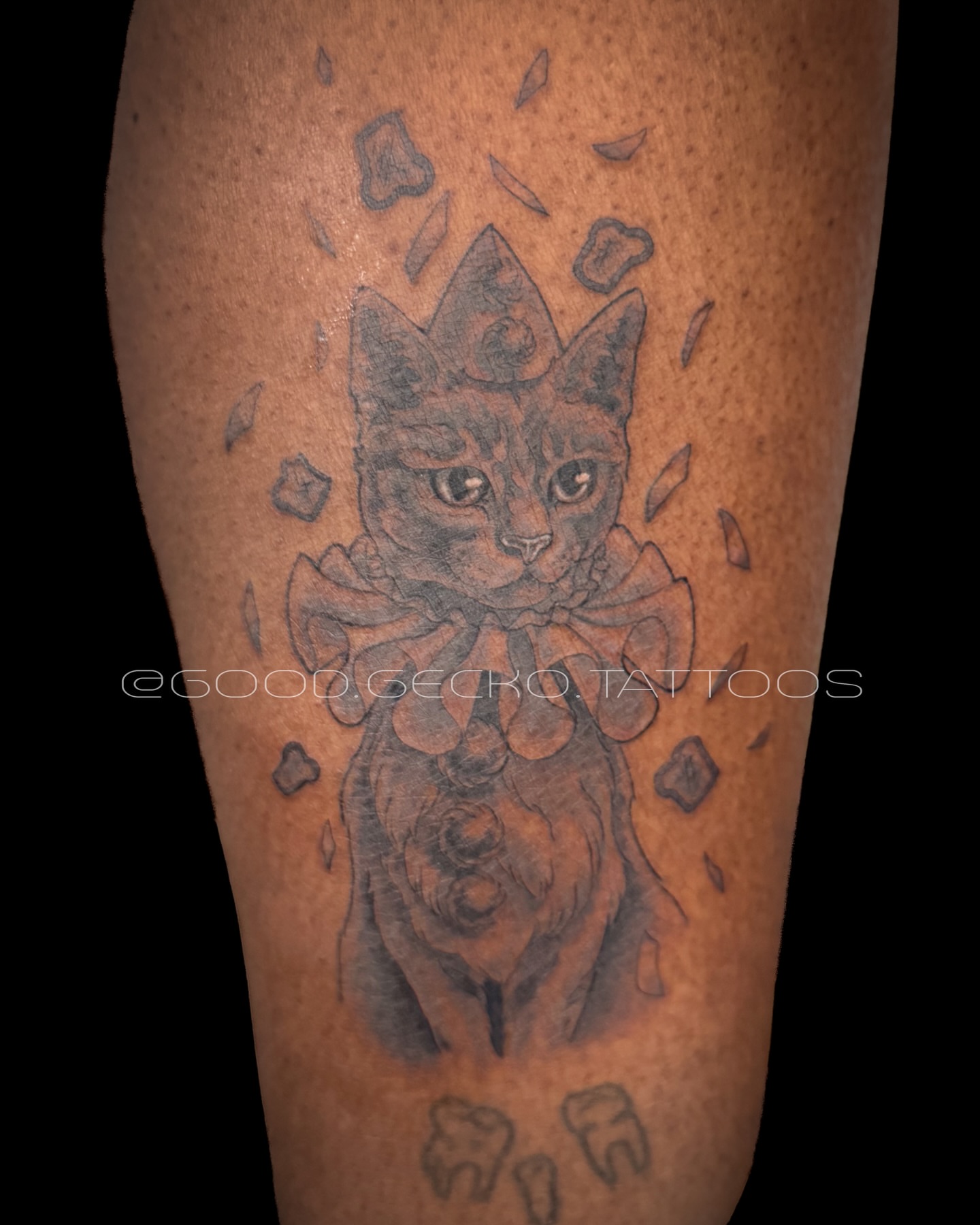 Tattoo by @good.gecko.tattoos — black_and_grey