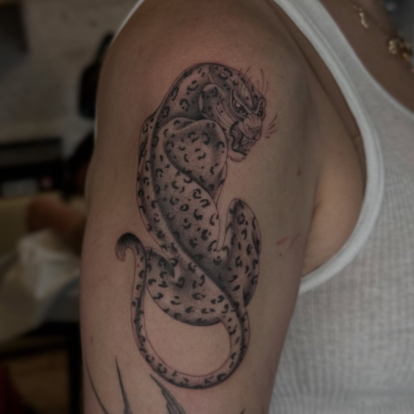 Tattoo by @adriannastabs — black_and_grey