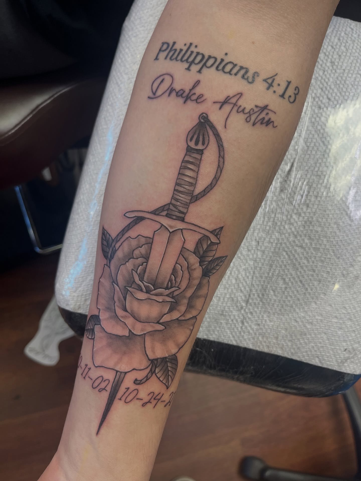 Tattoo by @caitoscreations — black_and_grey