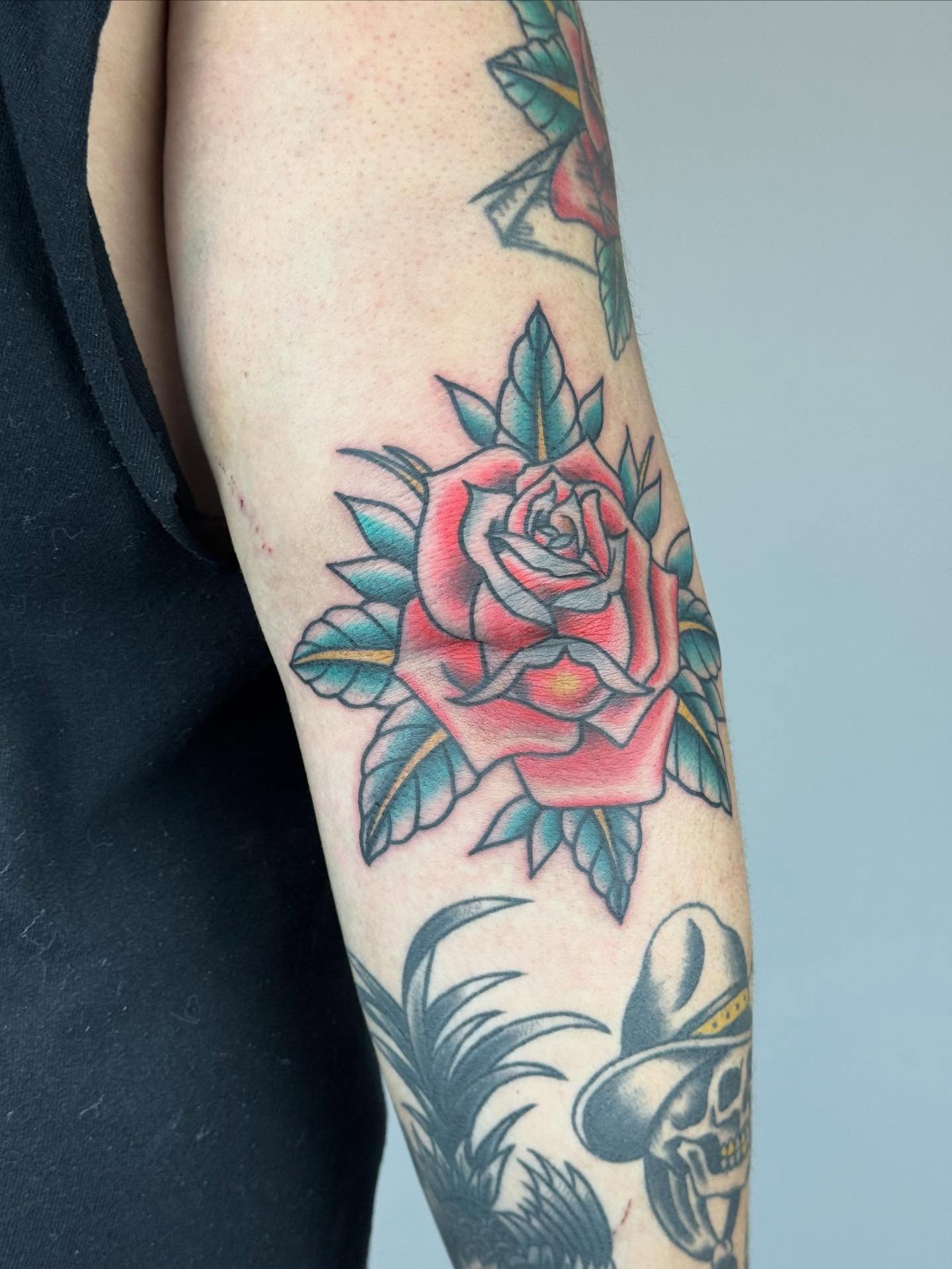 Rose American traditional tattoo on the forearm by π©πͺπ¬