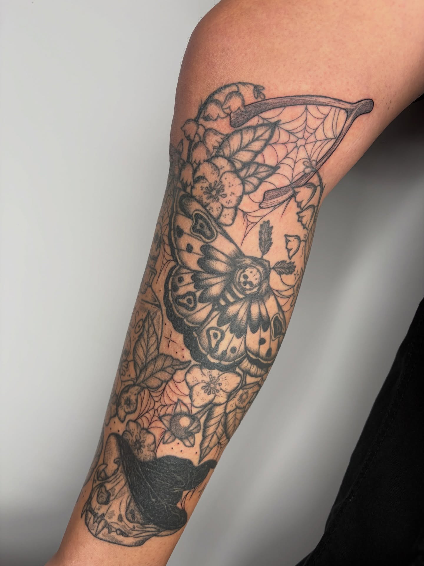 Tattoo by @poppyoliviatattoo — black_and_grey